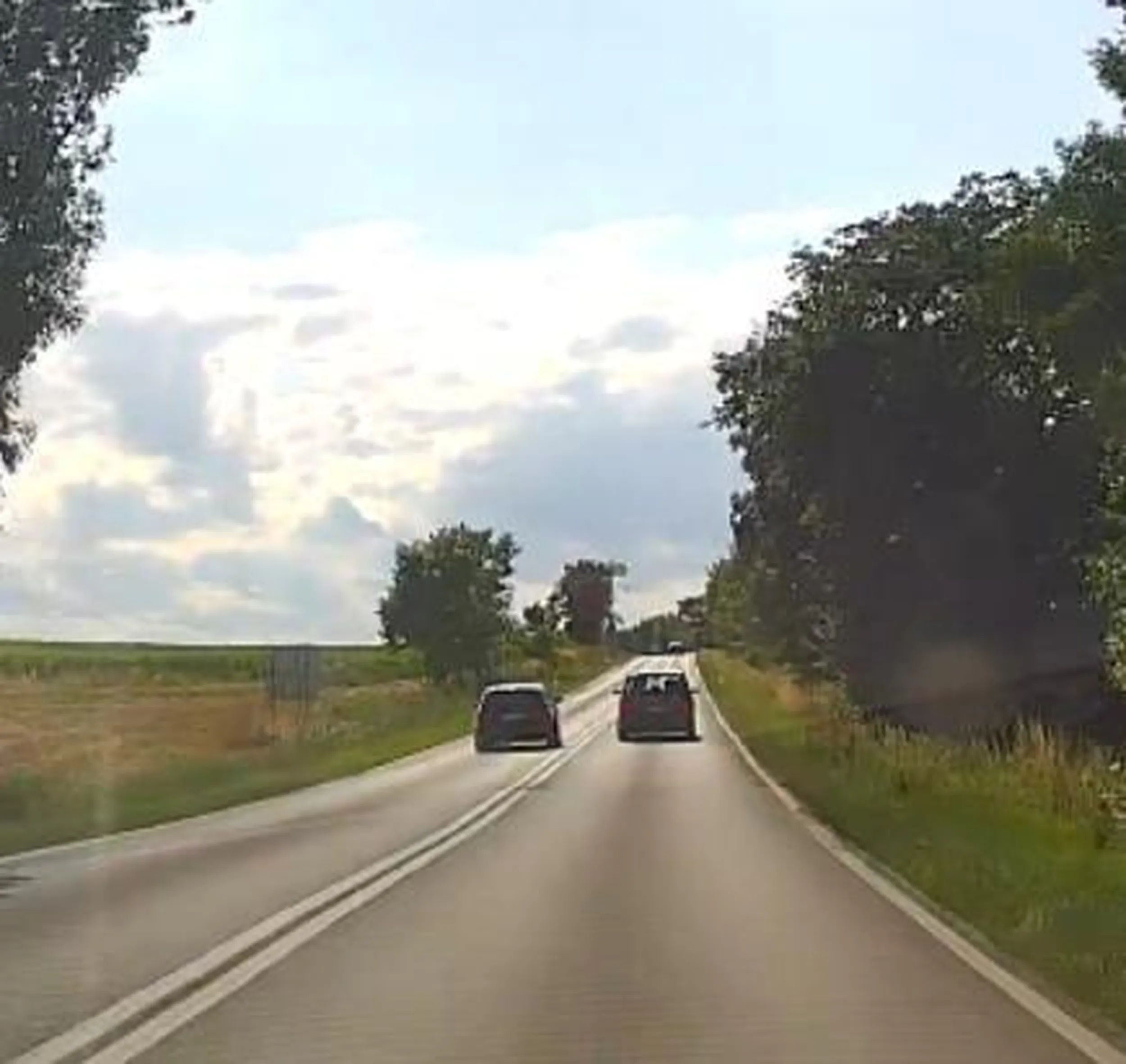 Typowy stereotypowy pakiet BMW Ameba-Power . Zapierdalanie po zabudowanym , wyprzedanie na zakazie pod górkę , kierunkowskazy nie istnieją itd. ??‍♂️