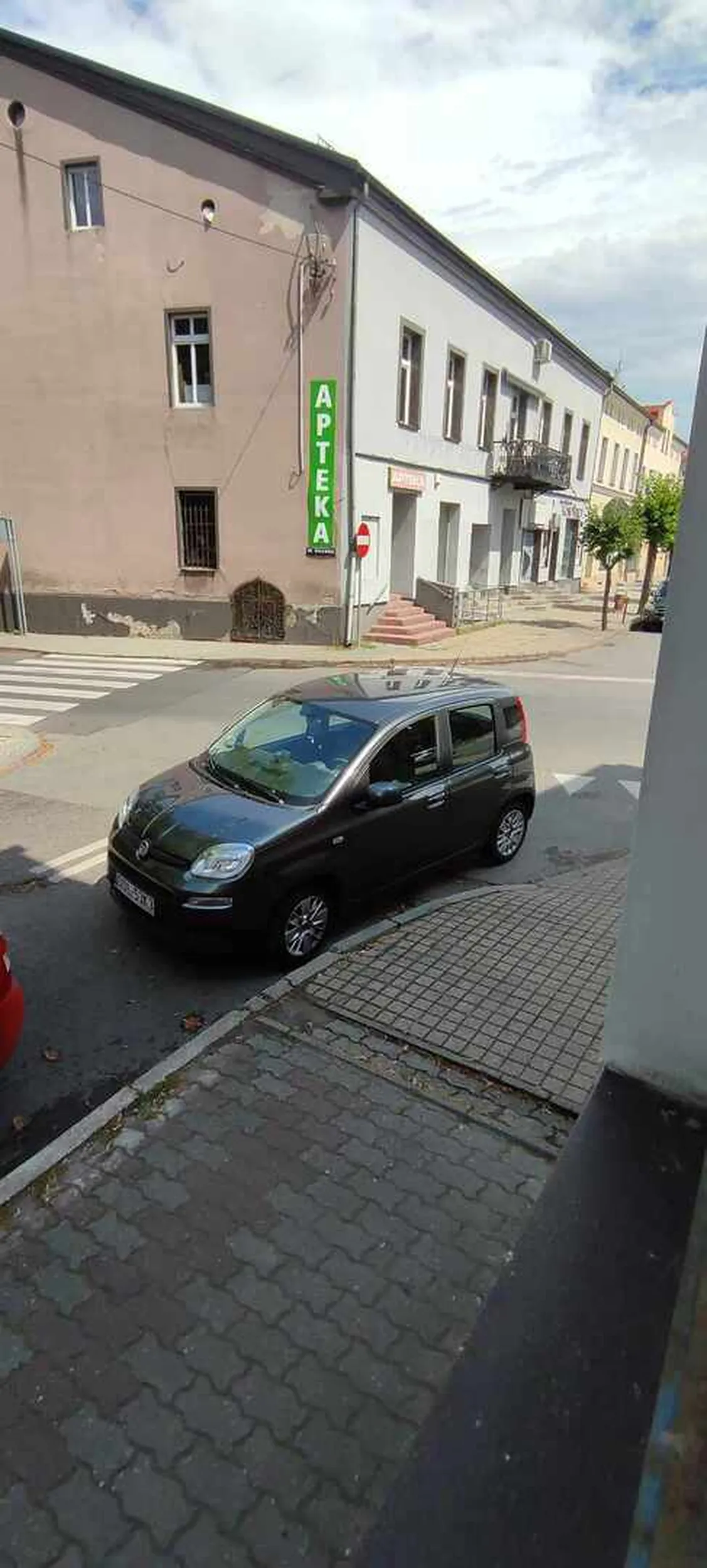 gratulacje dla parkującej :)