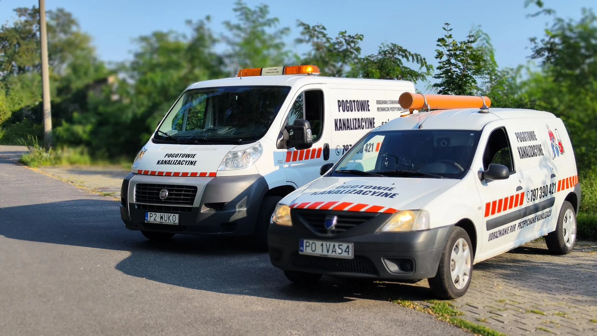 Pogotowie robi ijo ijo Bardzo pomocny człowiek, padło mi auto na środku drogi, pomógł zepchnąć na bok