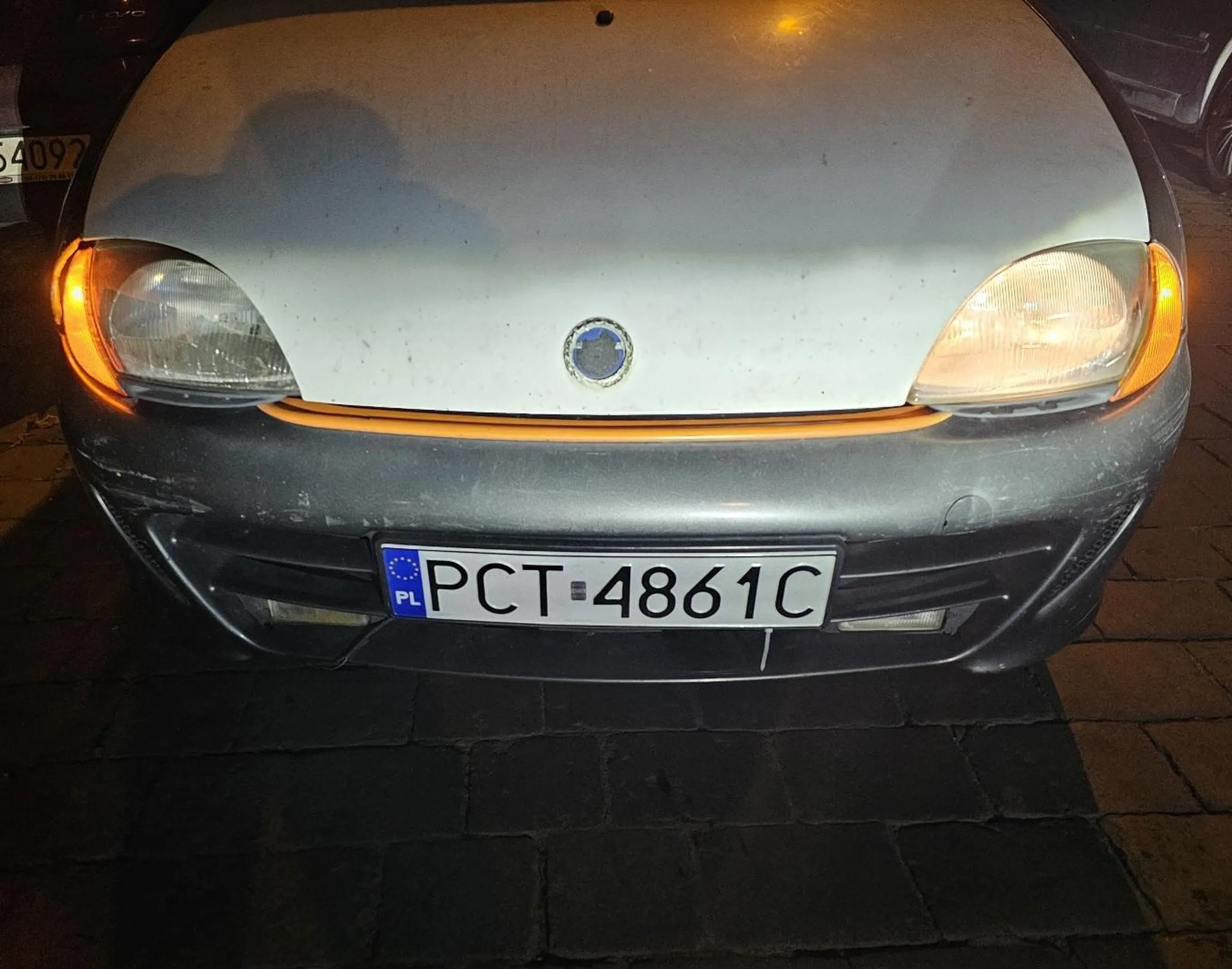 Obcokrajowiec wymusza pierwszeństwo i jeszcze ma pretensje. Na końcu pokazuje środkowy palec. No po prostu dramat...