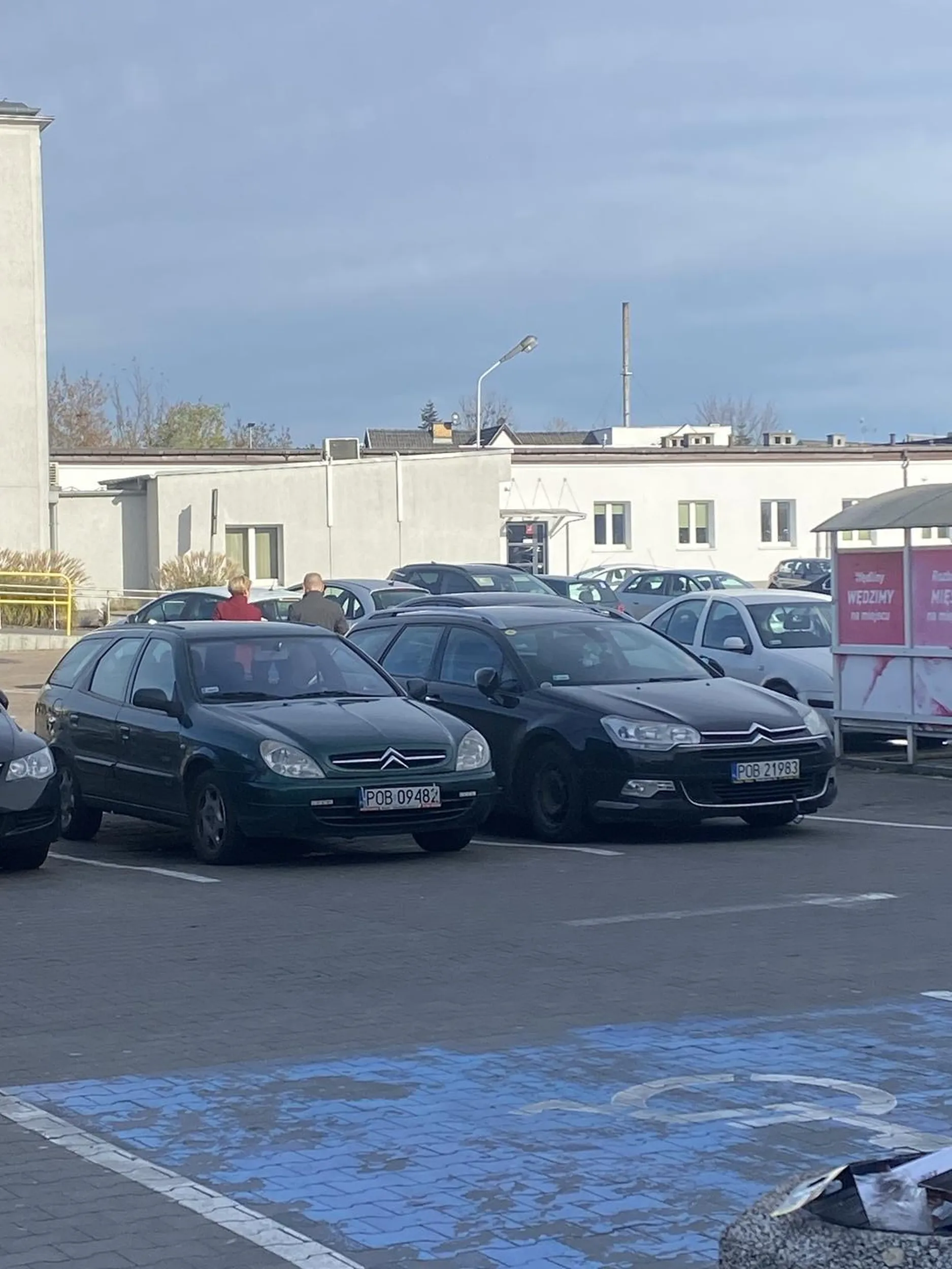 Ostatnio zrobiłam ci zdjęcie z moim autem dwie c5 słodko