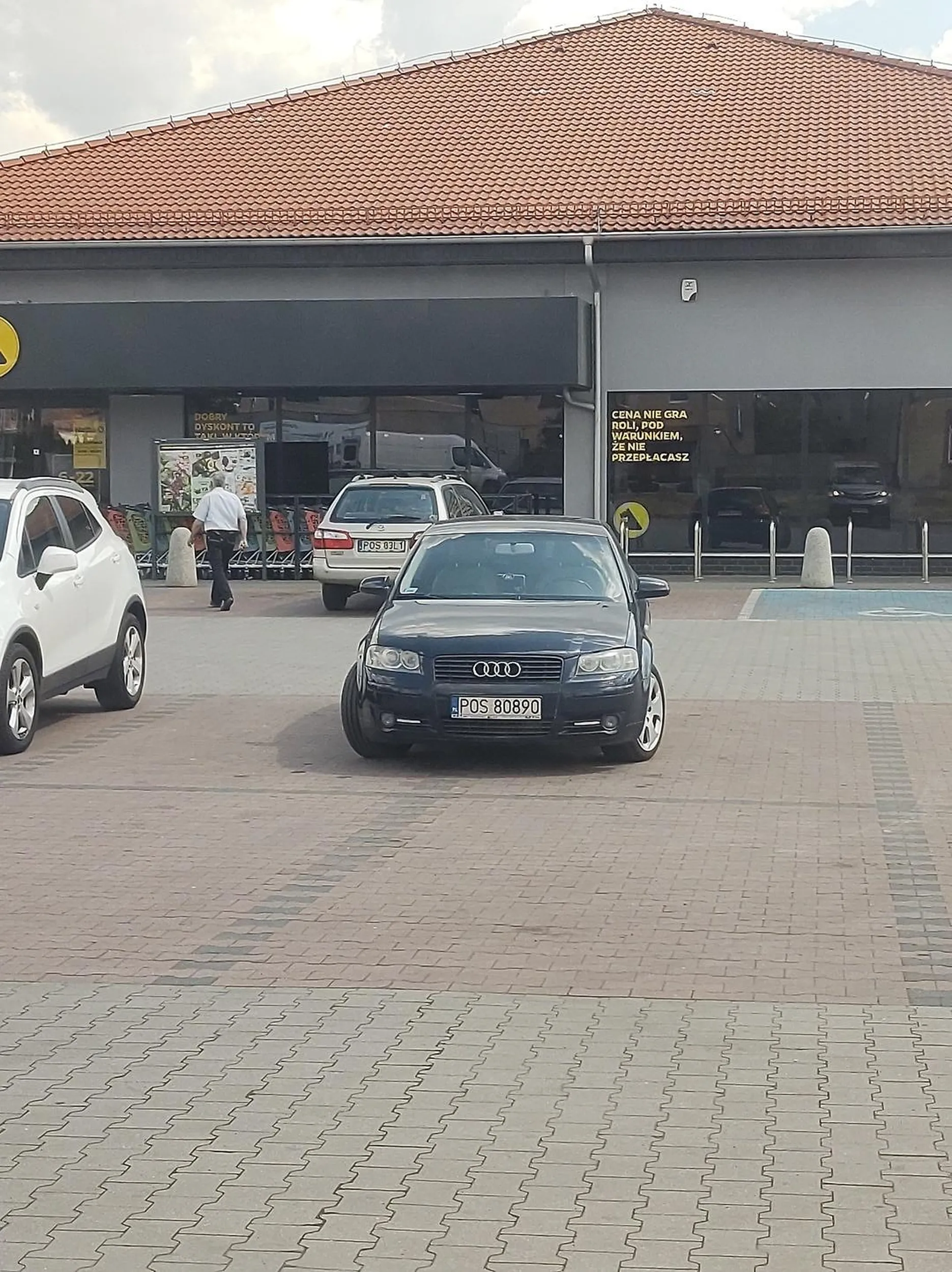 Brak umiejętności parkowania nie pozdrawiam