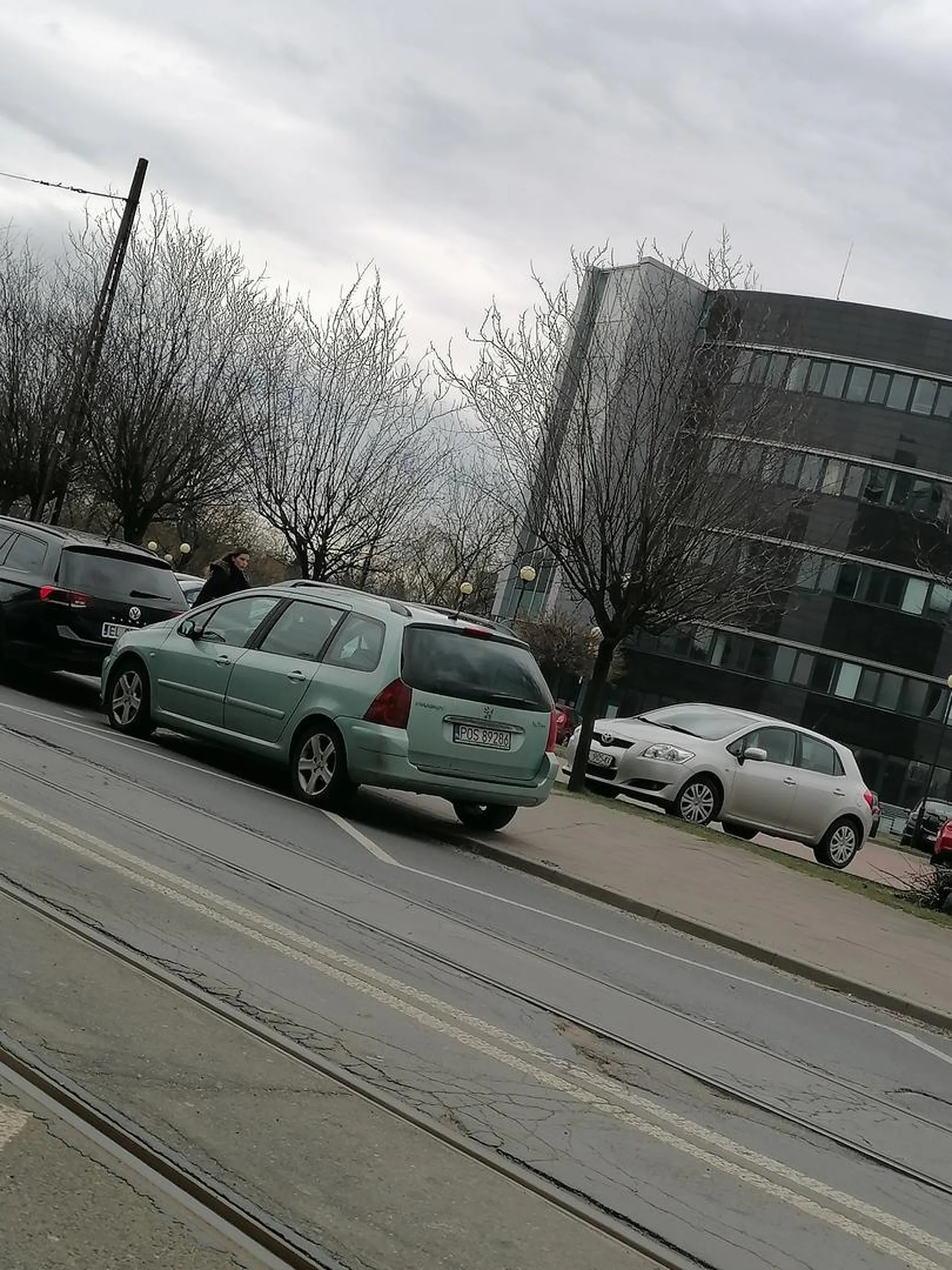 Parkowanie na linii przystankowej