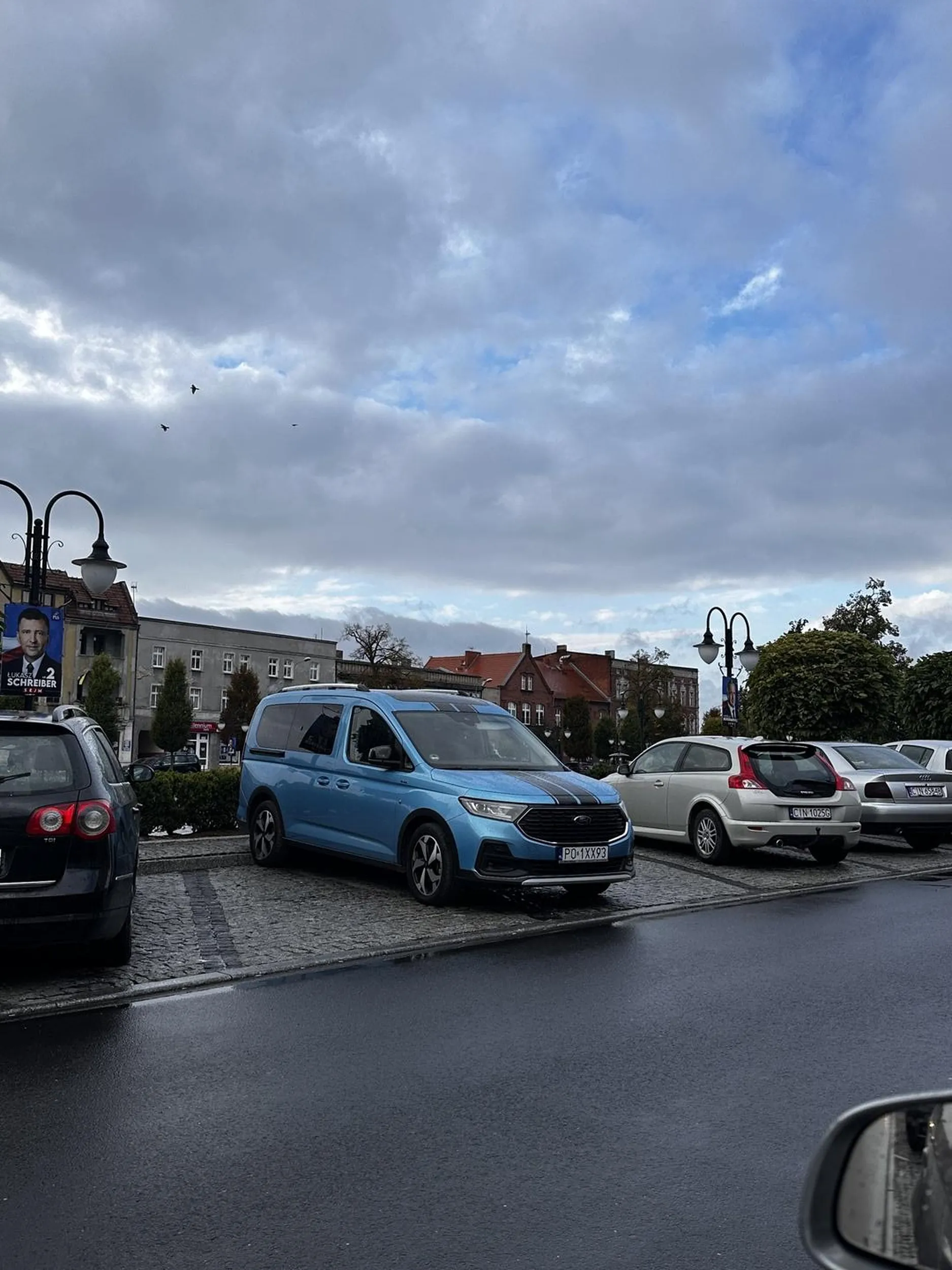 Parkowanie na miarę pyry z poznania blachy zobowiązują