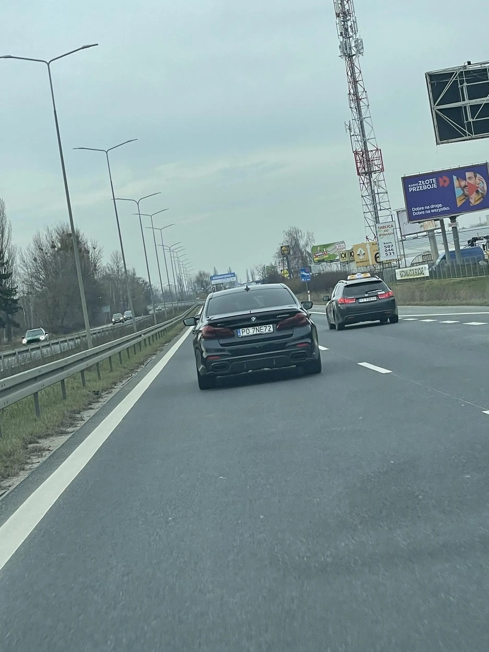 Nie pozdrawiam typa z małym fiutem za kierownica który na wlocie do Poznania zajechał mi drogę.