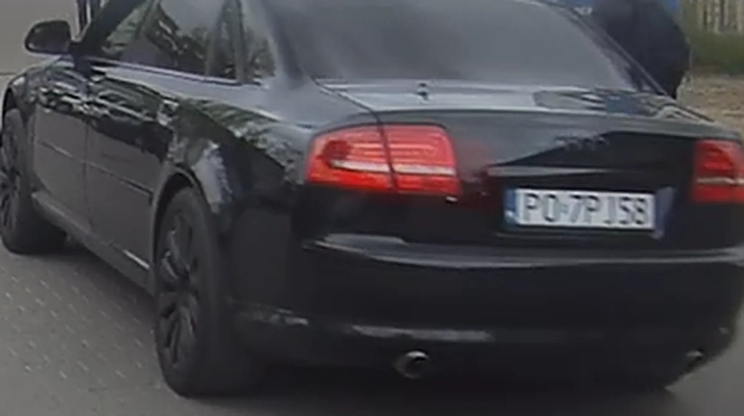 Gangus zajeżdżający drogę i grodzący śmiercią!