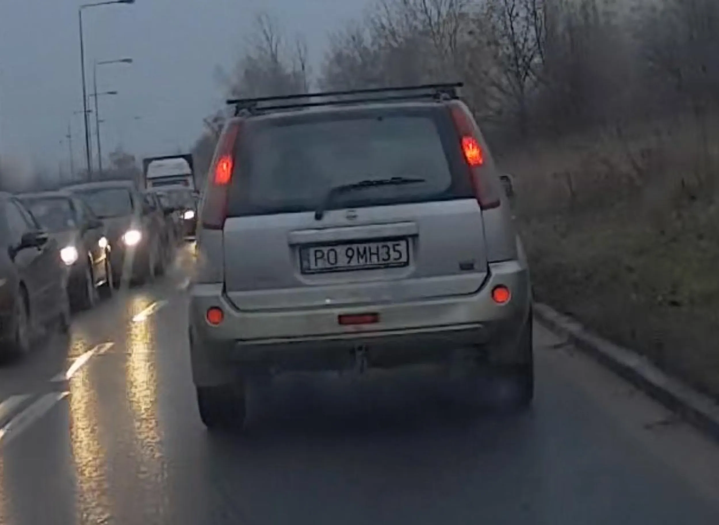 Ziomek, jak będziesz tak wymuszać, to ktoś się w ciebie wpierdoli i będzie bieda. Nawet nie przeprosisz... Szkoda słów.