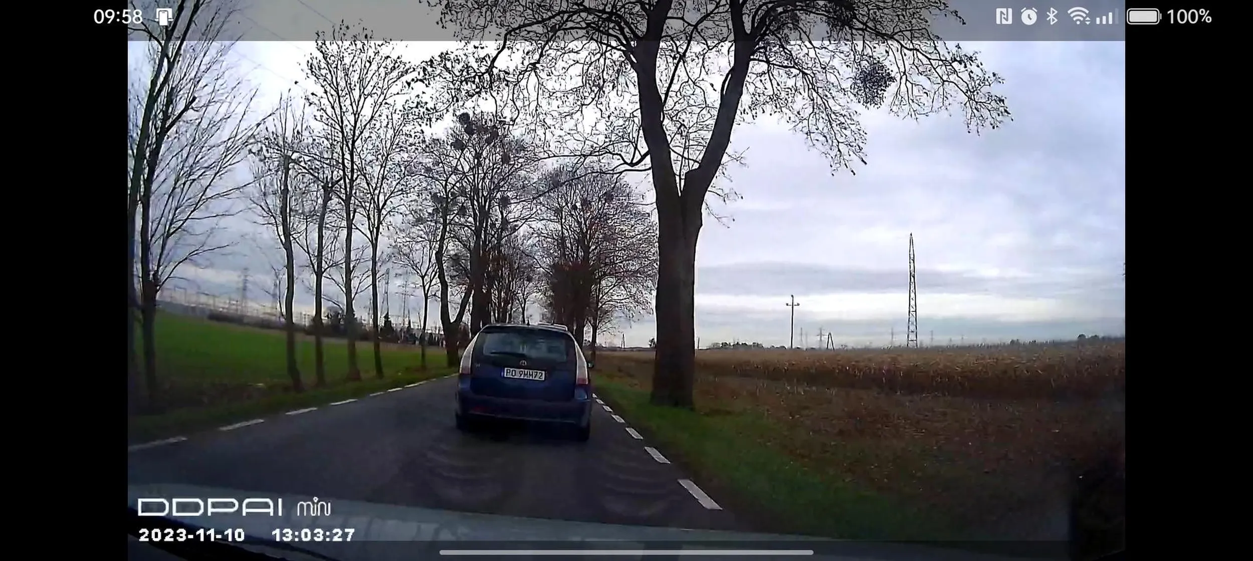 Widocznie gdzieś się paliło, bo kierowca-bombowca postanowił zajechać drogę trzem osobom, wyprzedzać na czołówkę, po czym odjechać z piskiem opon... Polecam meliskę i długie spacery!