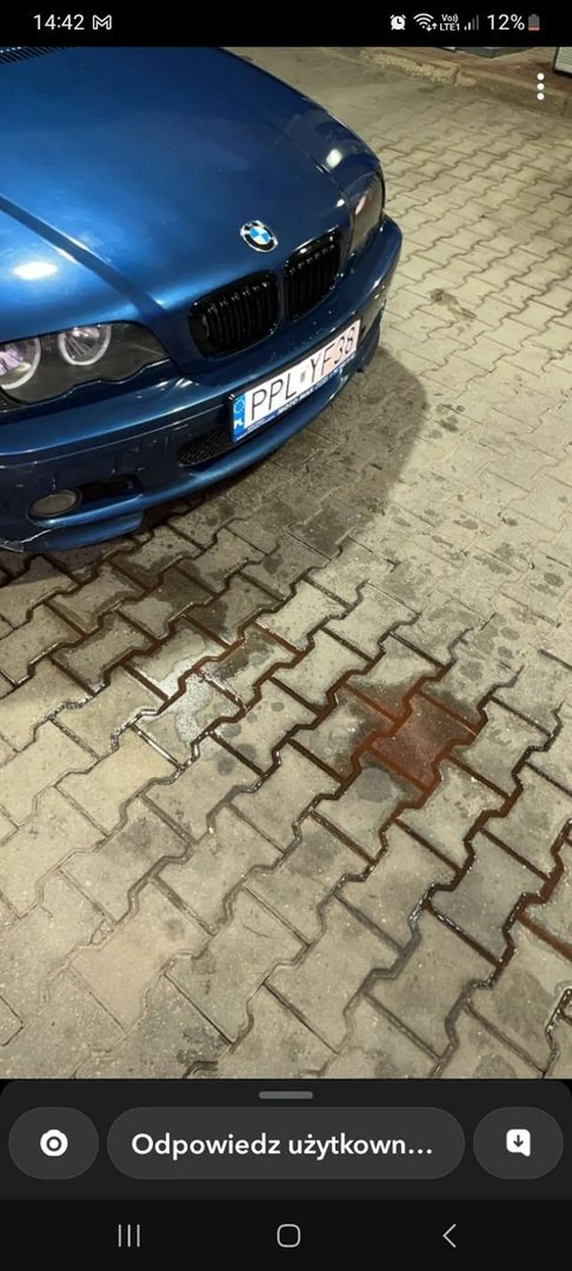 Pokopany na łeb upierdala śmietnik i leję mu się z chłodnicy. Nie pozdrawiam