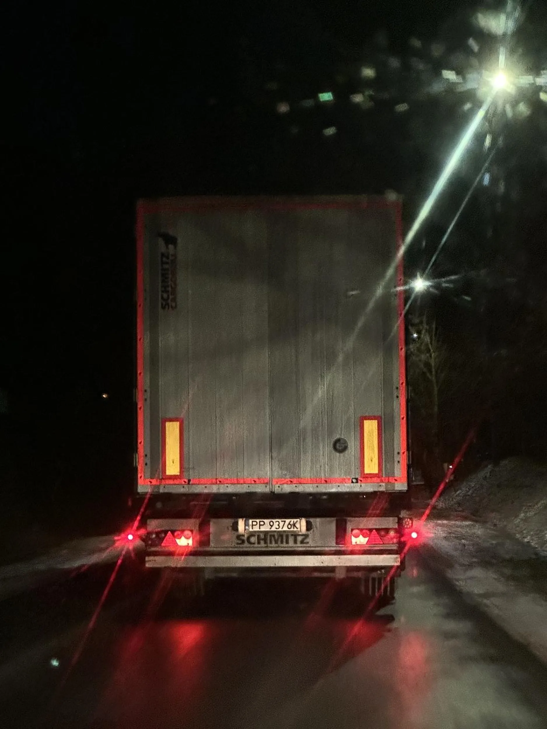 Dziobaku naucz się jeździć chłopcze, a później wozić odpady.Jesteś jak ciepłe jajka minimajka