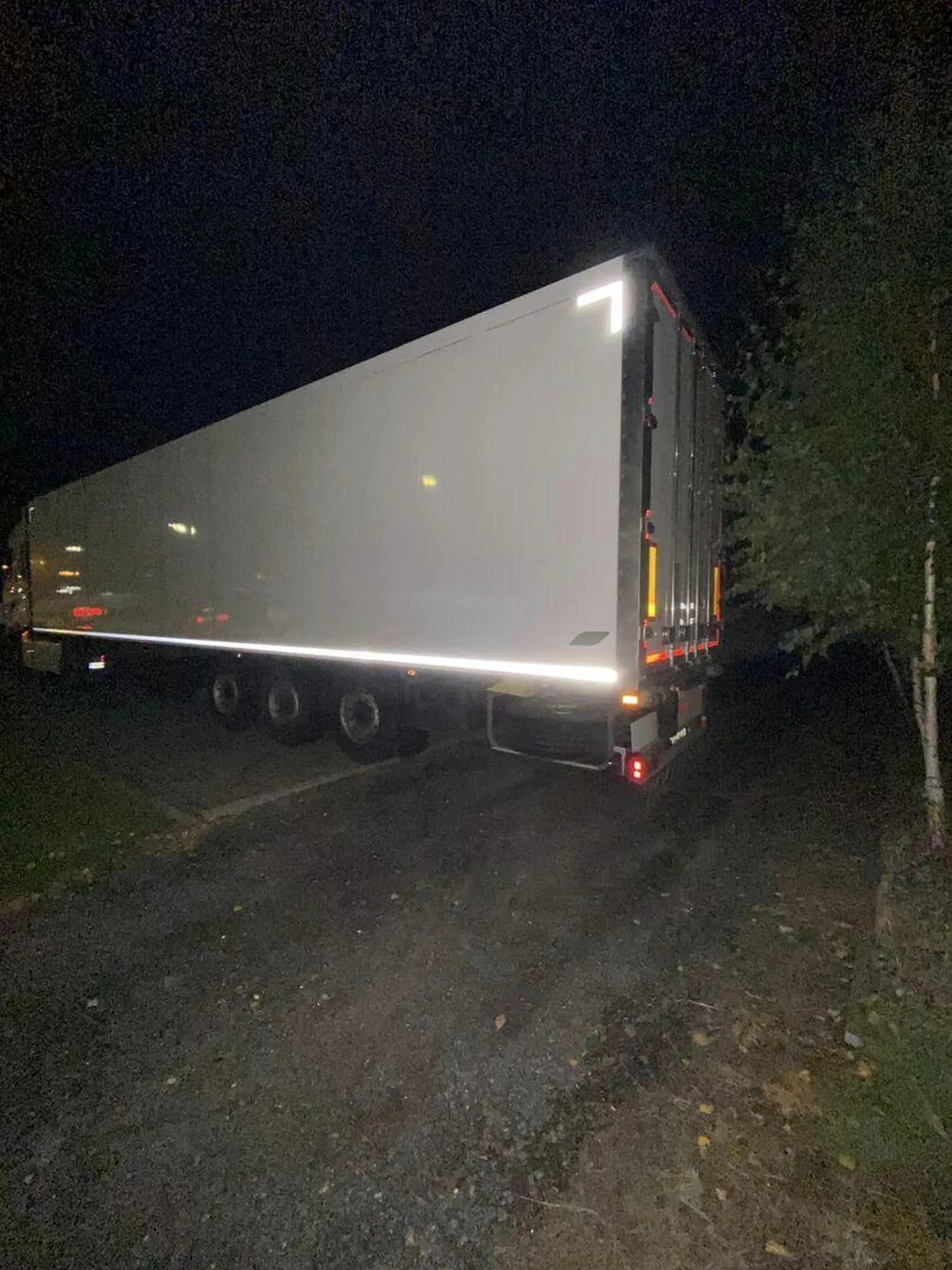 Mistrz Parkowania... Wróć lepiej do jazdy rowerem i nie zastawiaj ludziom wjazdu do posesji