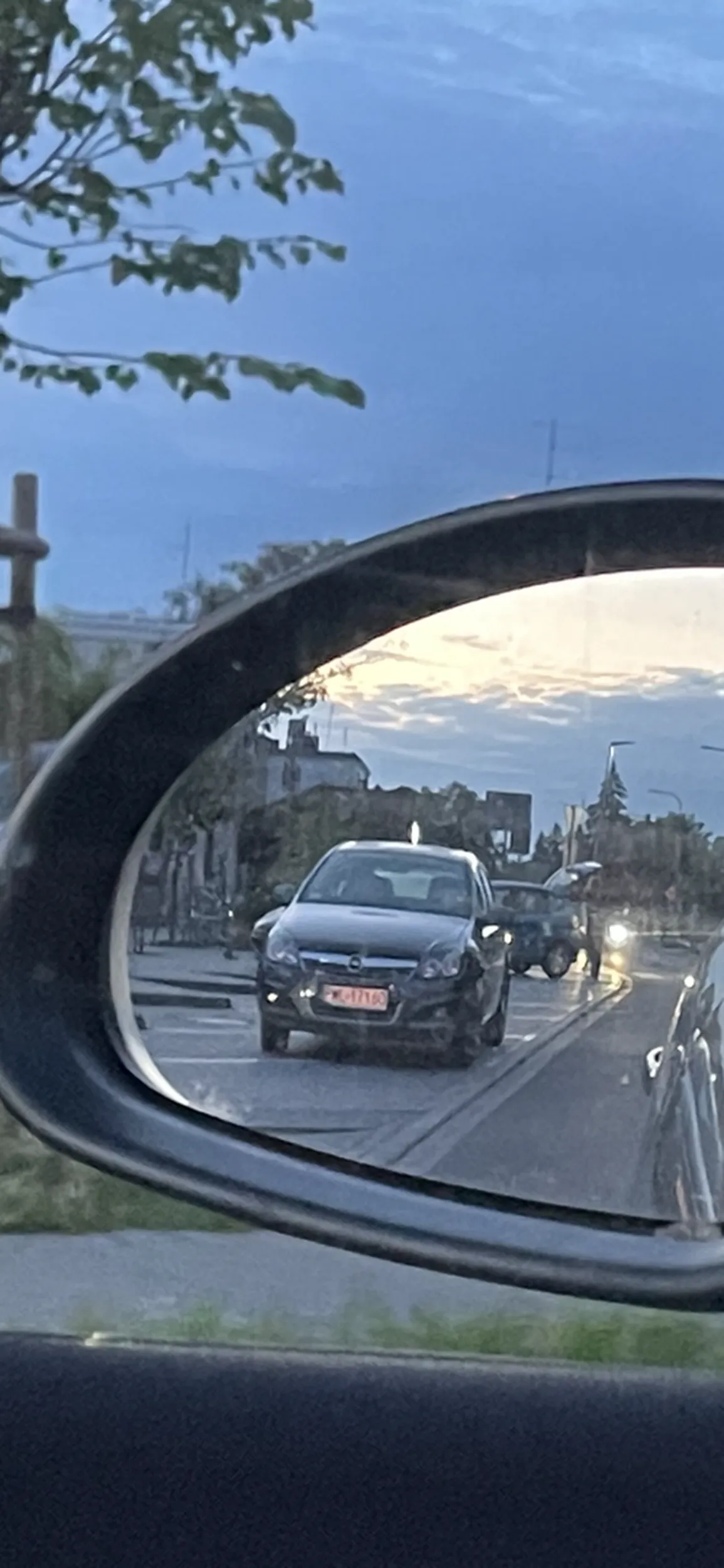 Po co zajmować jedno skośne miejsce parkingowe jak można kilka