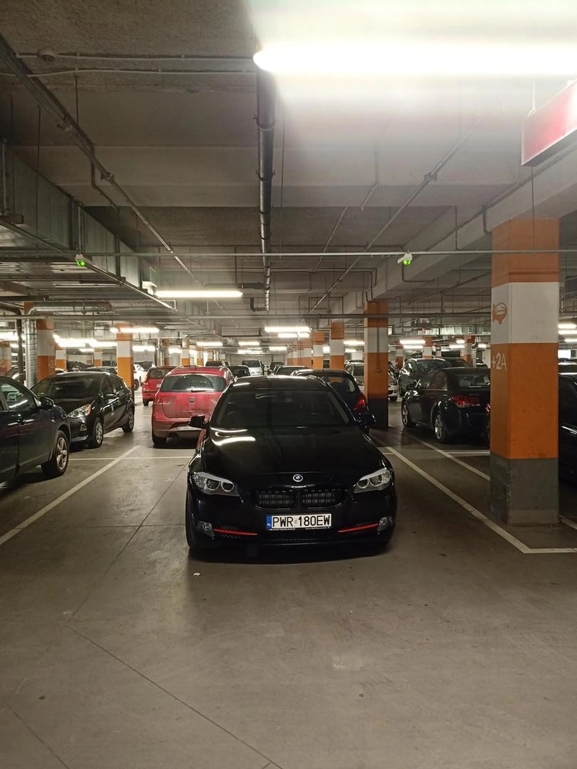 Małego kutasa nie rekompensują dwa miejsca parkingowe