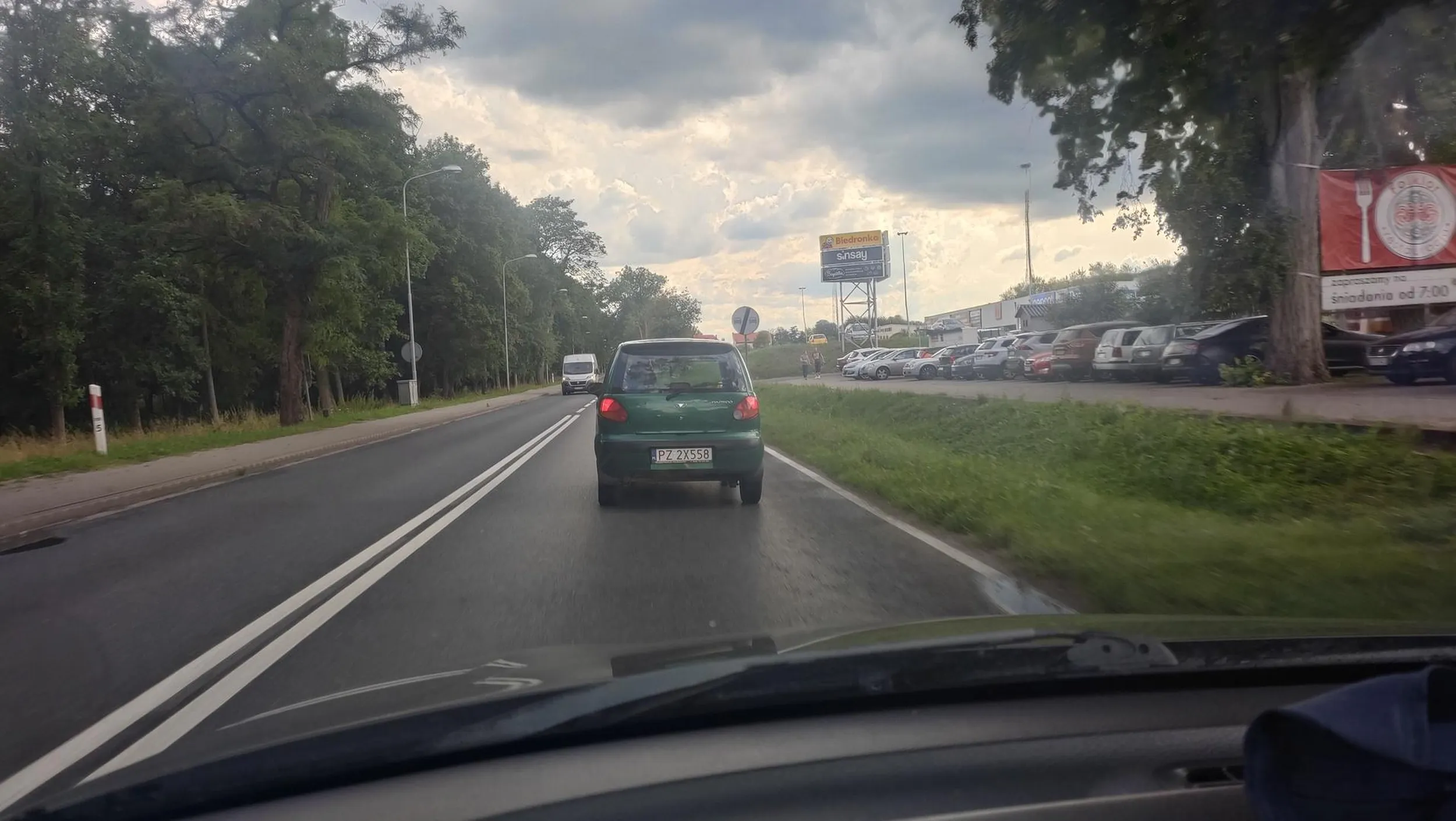 Co to za Matiz jest, dogonić go nie mogłem xddd Pozdrowienia dla kierowcy.