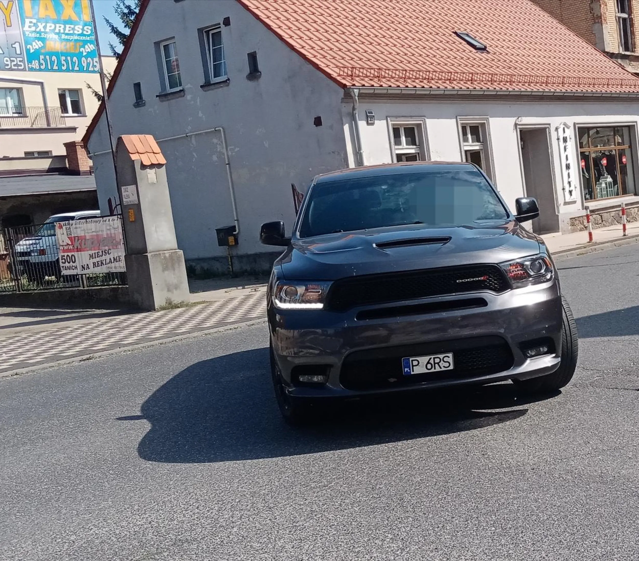 Ładny dodge pozdrawiam serdecznie właściciela!