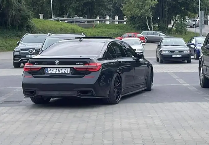 Arczi nie umie zmieścić się w liniach