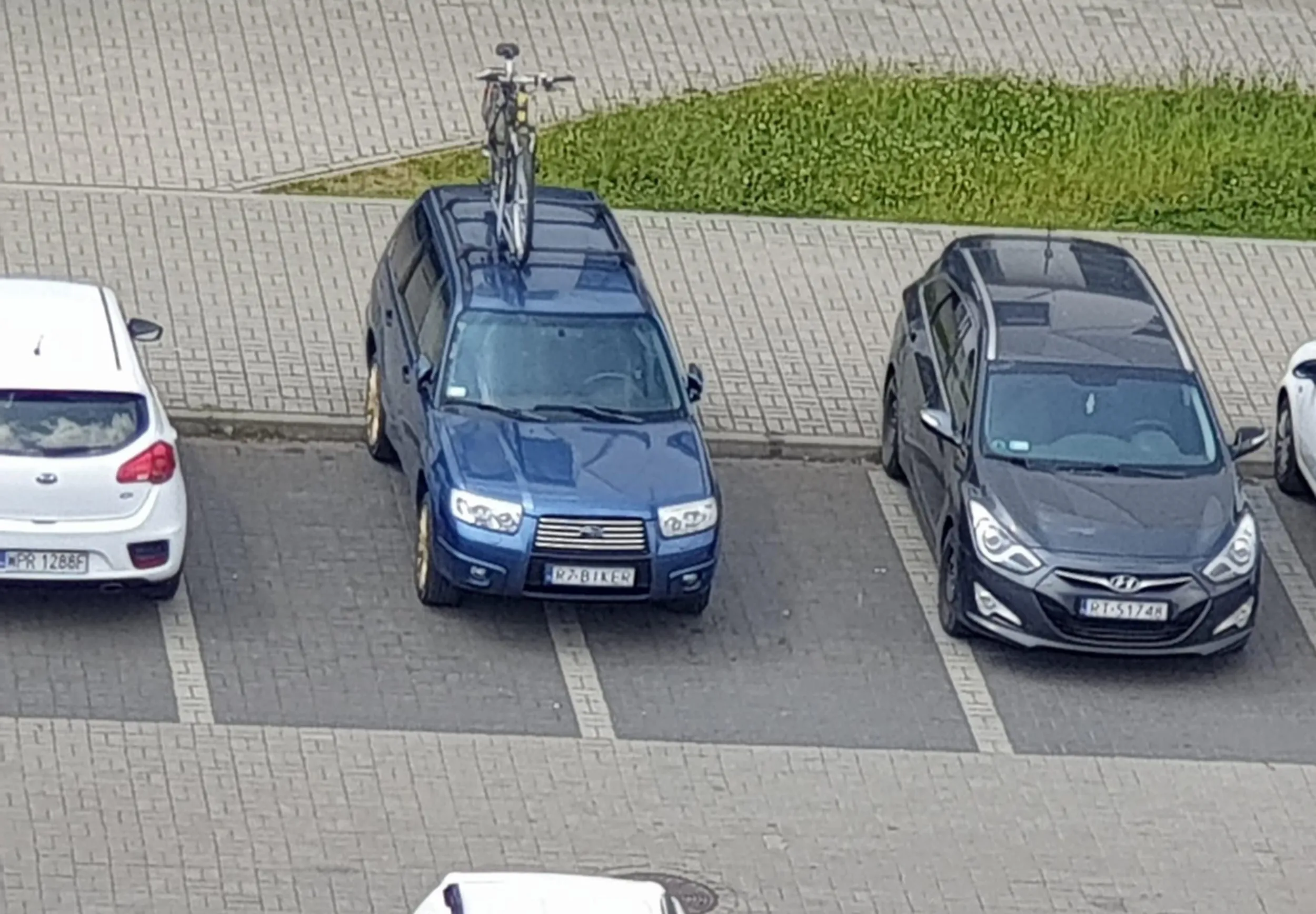 Wysokie umiejętności parkowania.