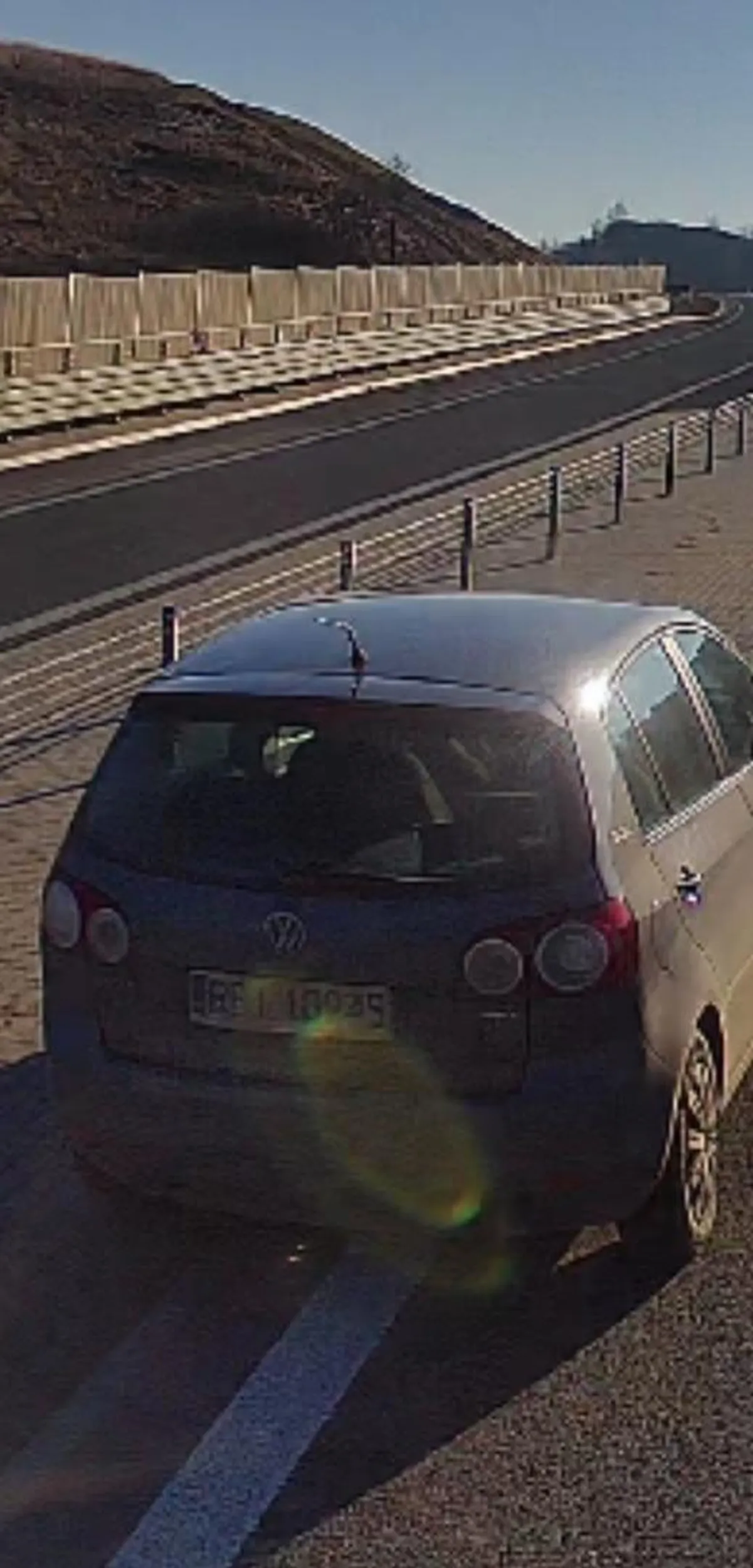 4.01.2023 na obwodnicy Sanoka uderzył w ciężarówkę uszkadzając ja i uciekł sprawa na policji.