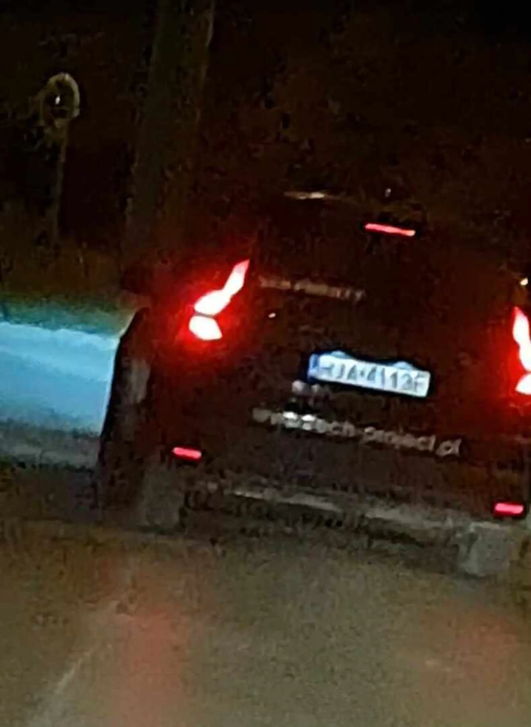 Wyrzuca śmieć śmieci przez okno. Mam nadzieje, że kiedyś ktoś mu je nawrzuca z powrotem. Nie pozdrawiam śmieci z firmy tech-project.pl jaka firma tacy pracownicy.