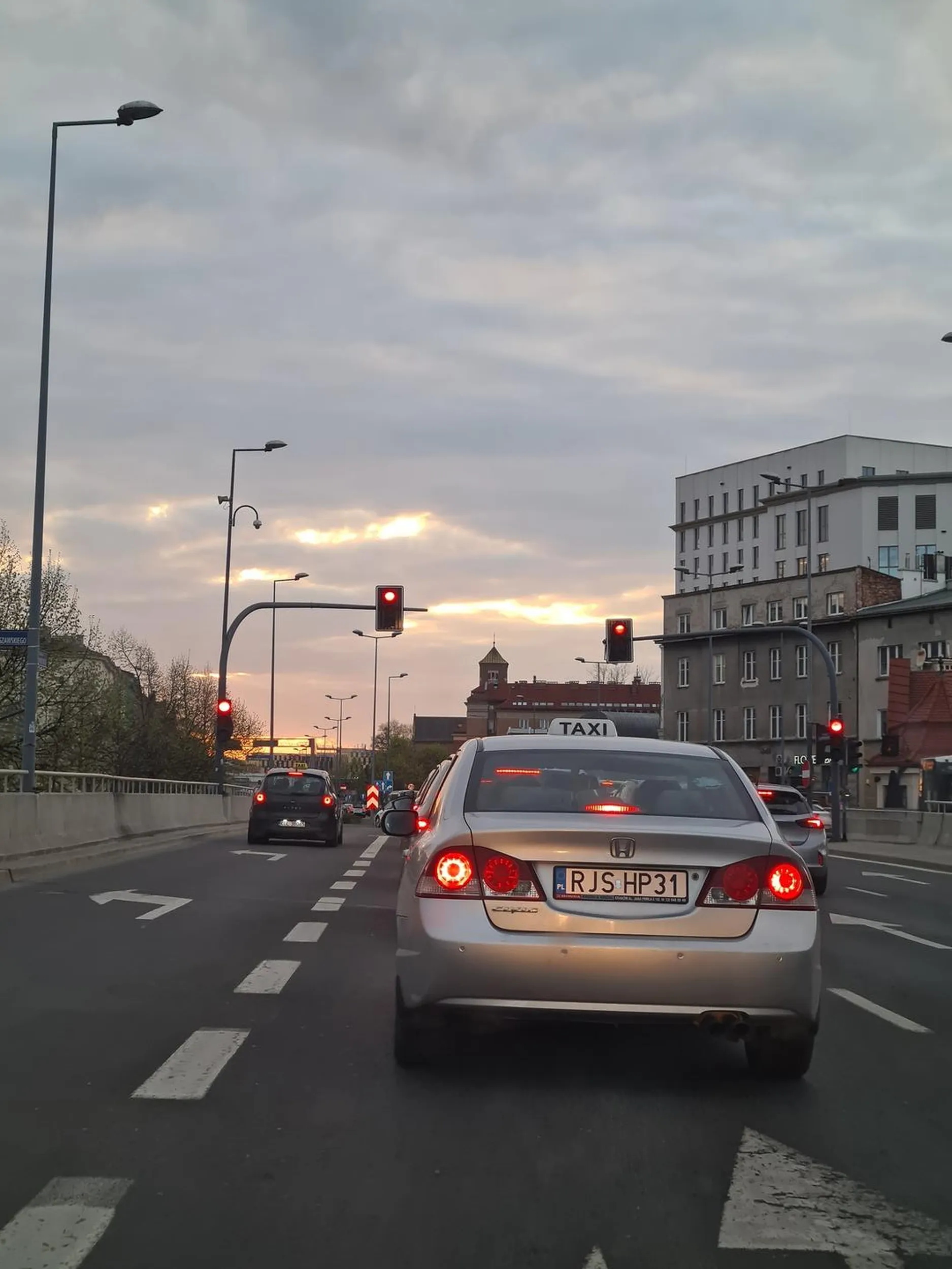 Kierowca wymusza pierwszeństwo