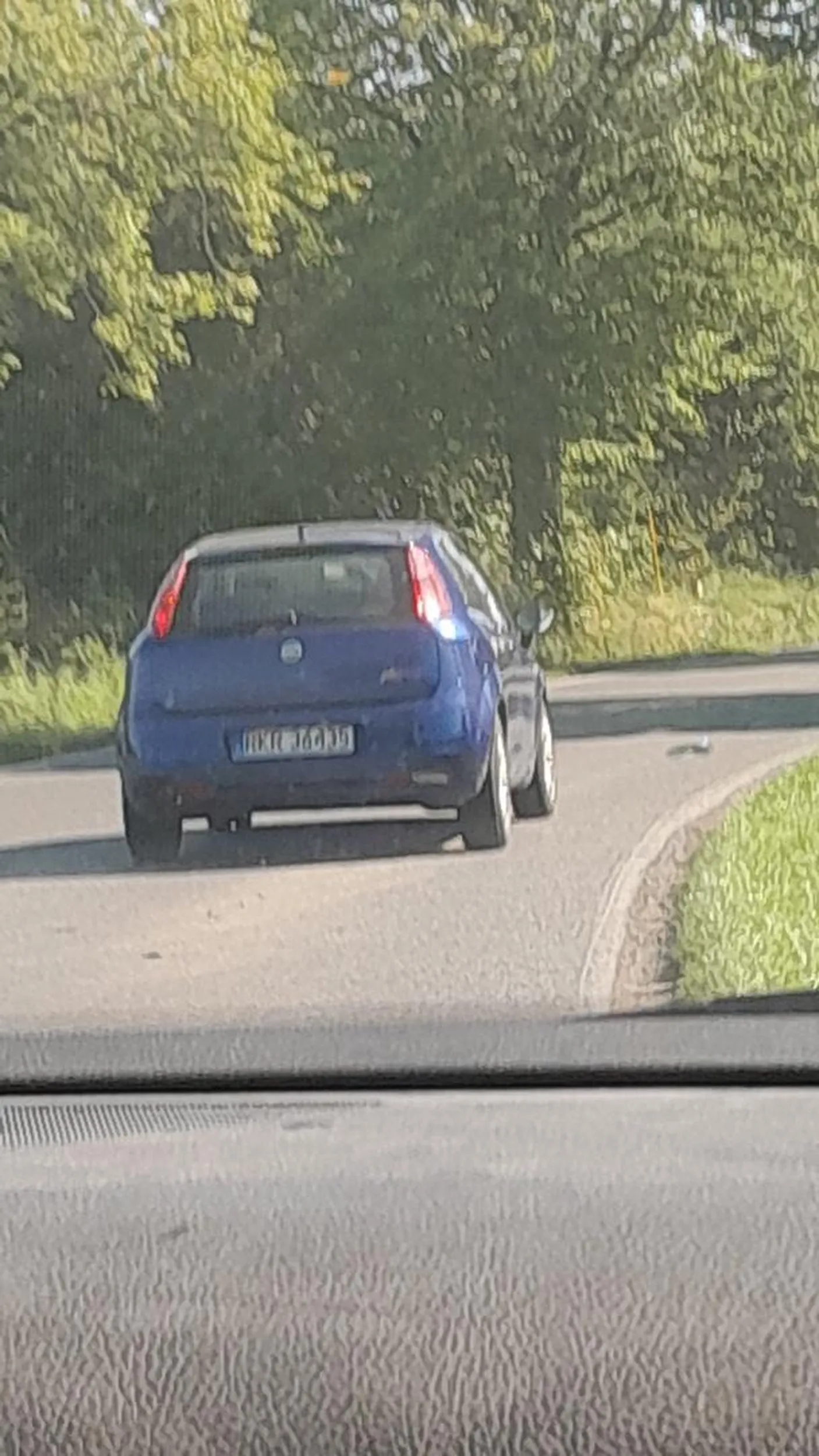 Niema to jak jechać środkiem drogi