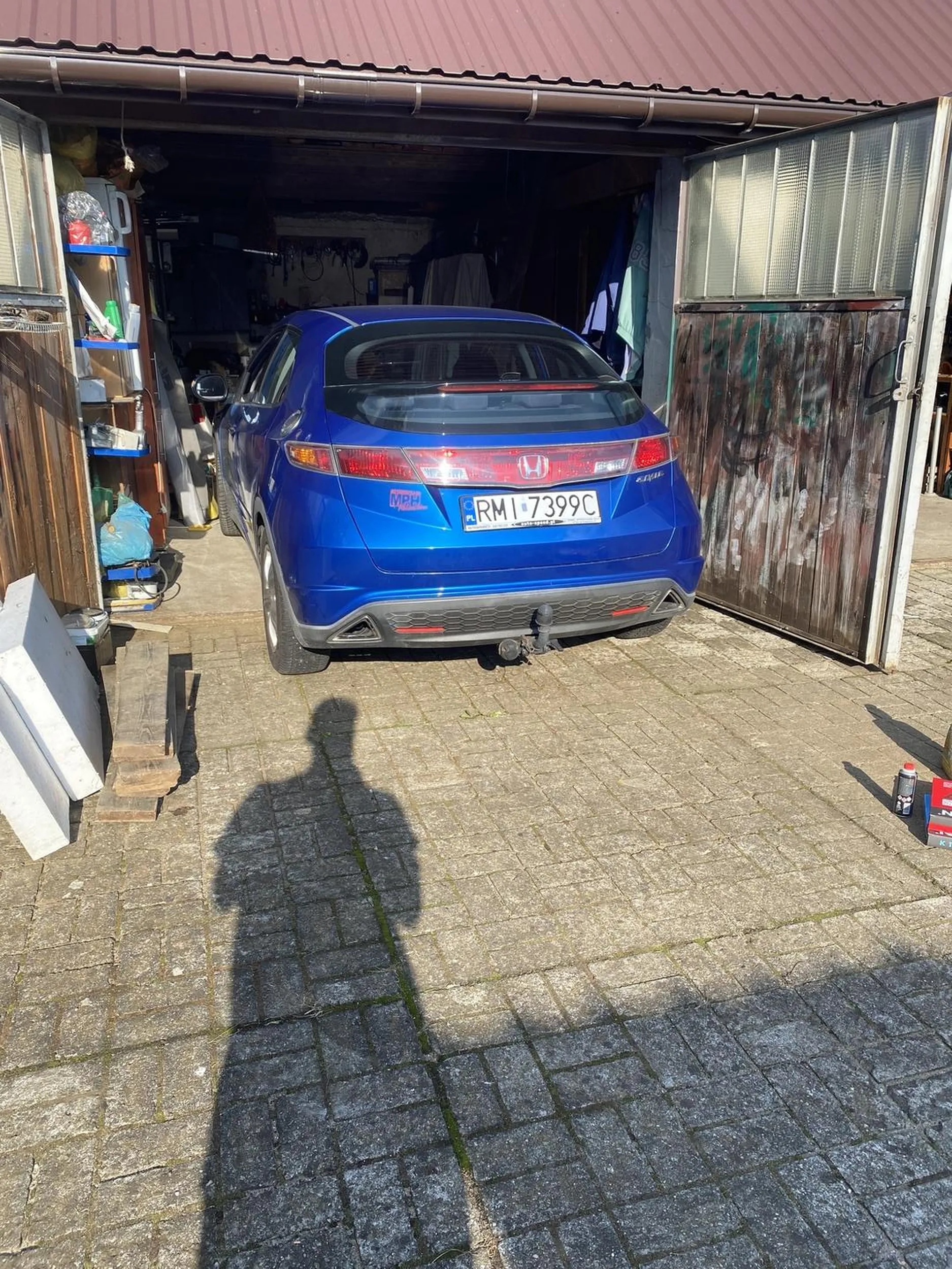 Nie działa mi kierunkowskaz sprzodu sory ://