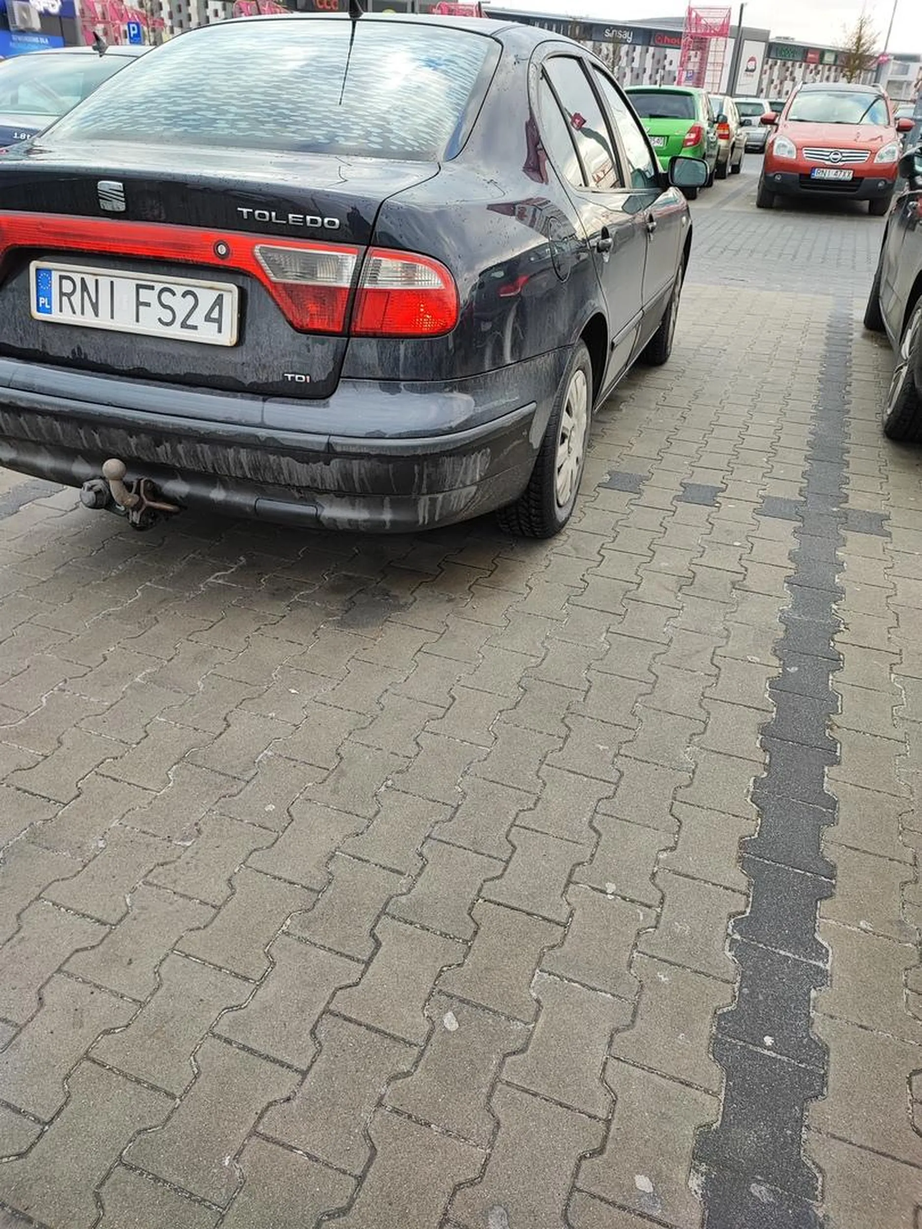 kierowca nie potrafi parkować