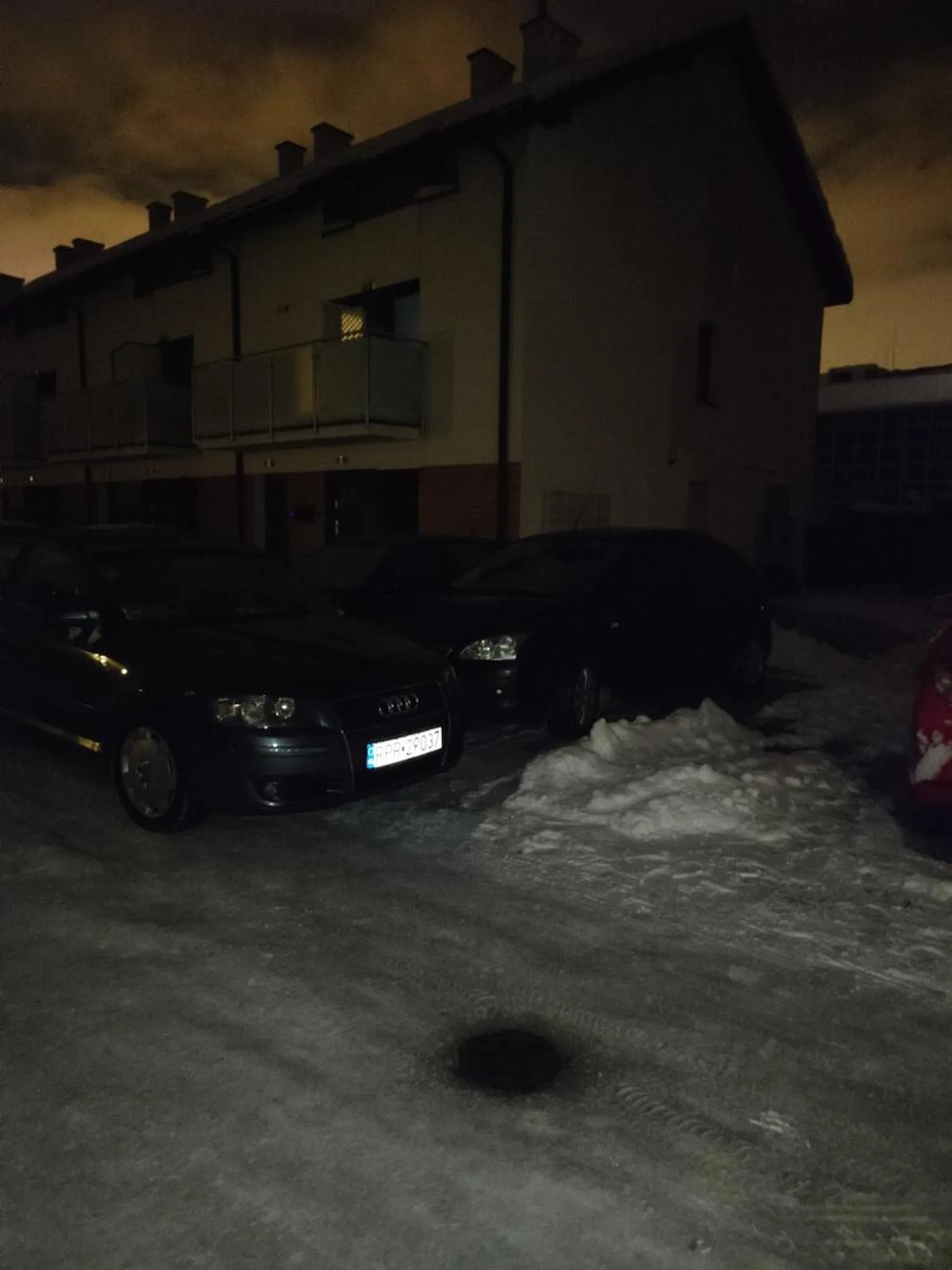 gość się splakal bo mu ktoś chyba wjechał na nieoznaczone miejsce