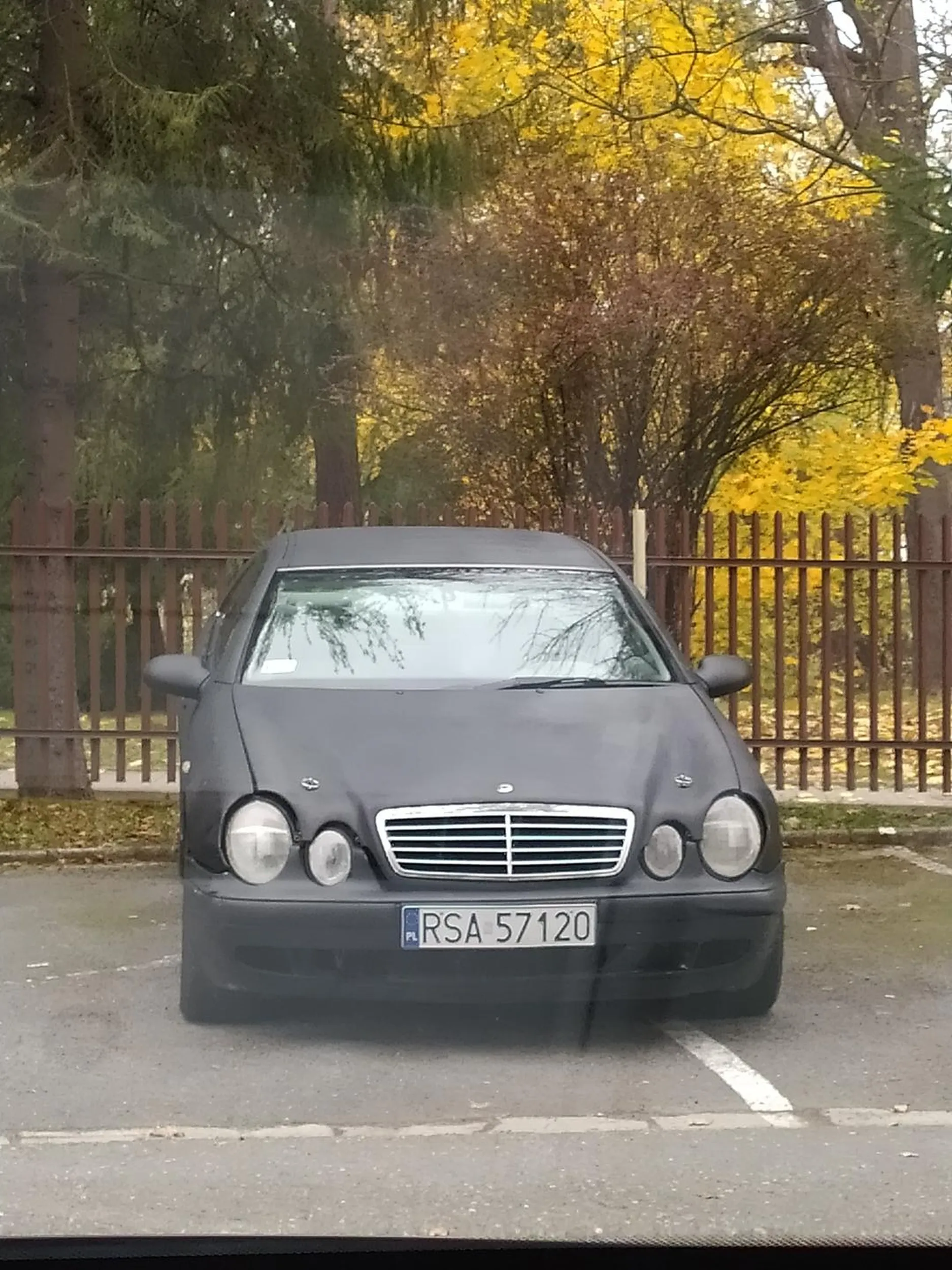 parkuj na jednym fujaro