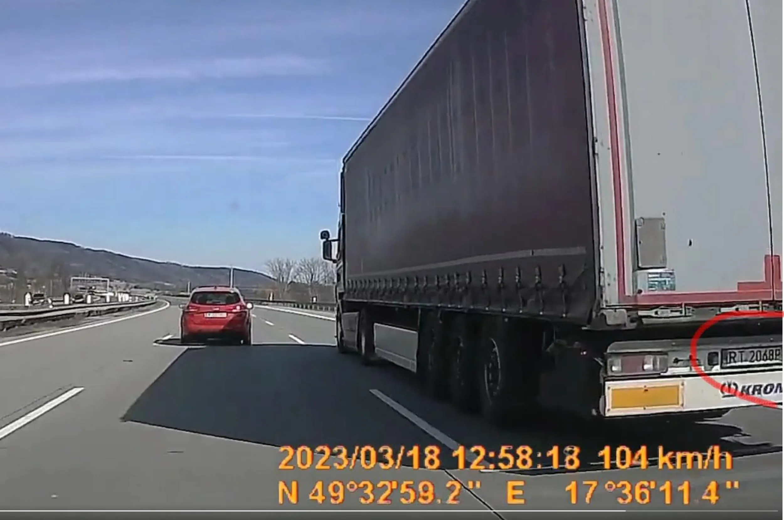 Tutaj całe zdarzenie https://twitter.com/BandytaZKamerka/status/1637402214732890112?s=20