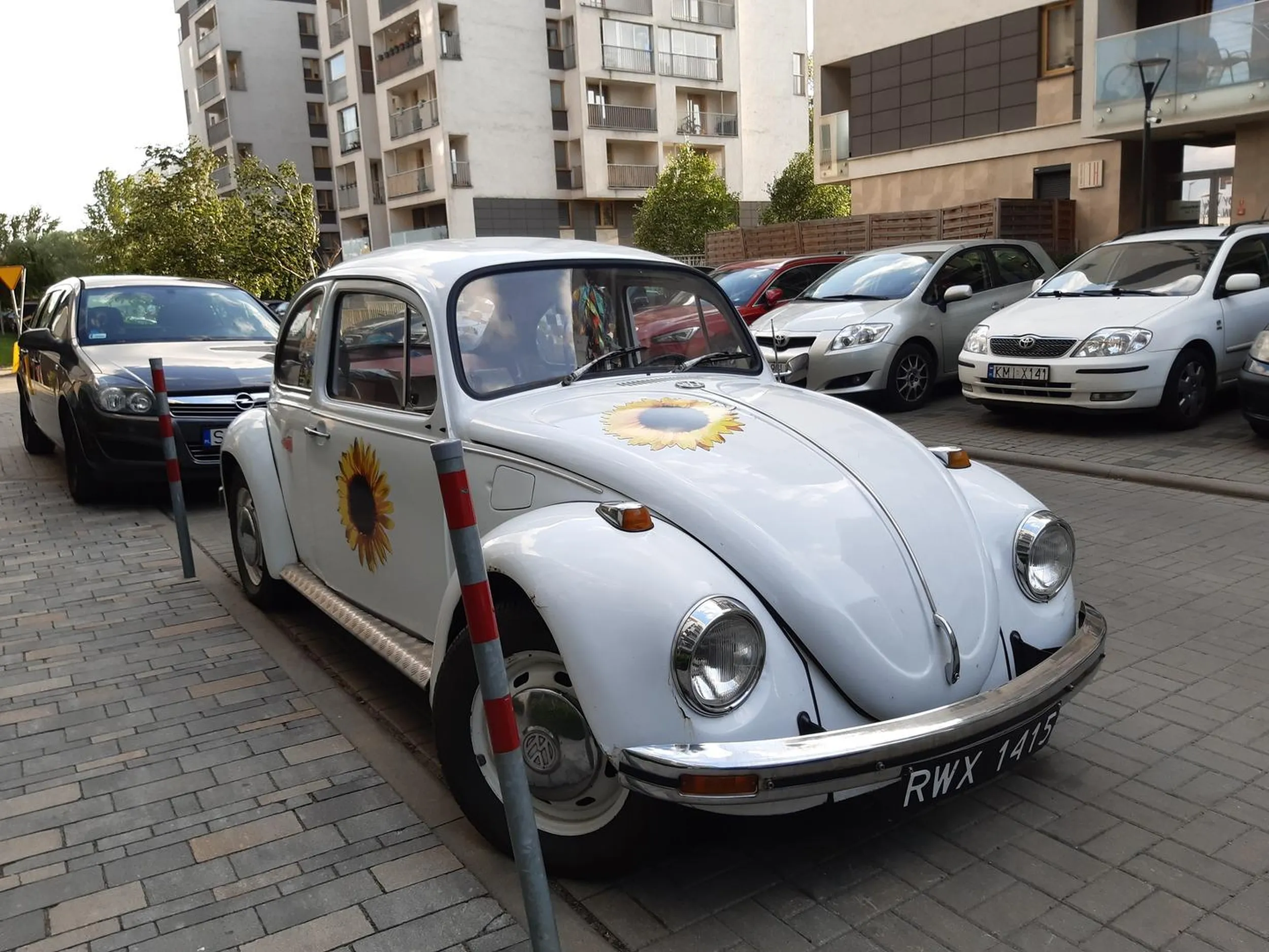 Volkswagen garbus, niezła fura ze słonecznikiem w Krakowie.