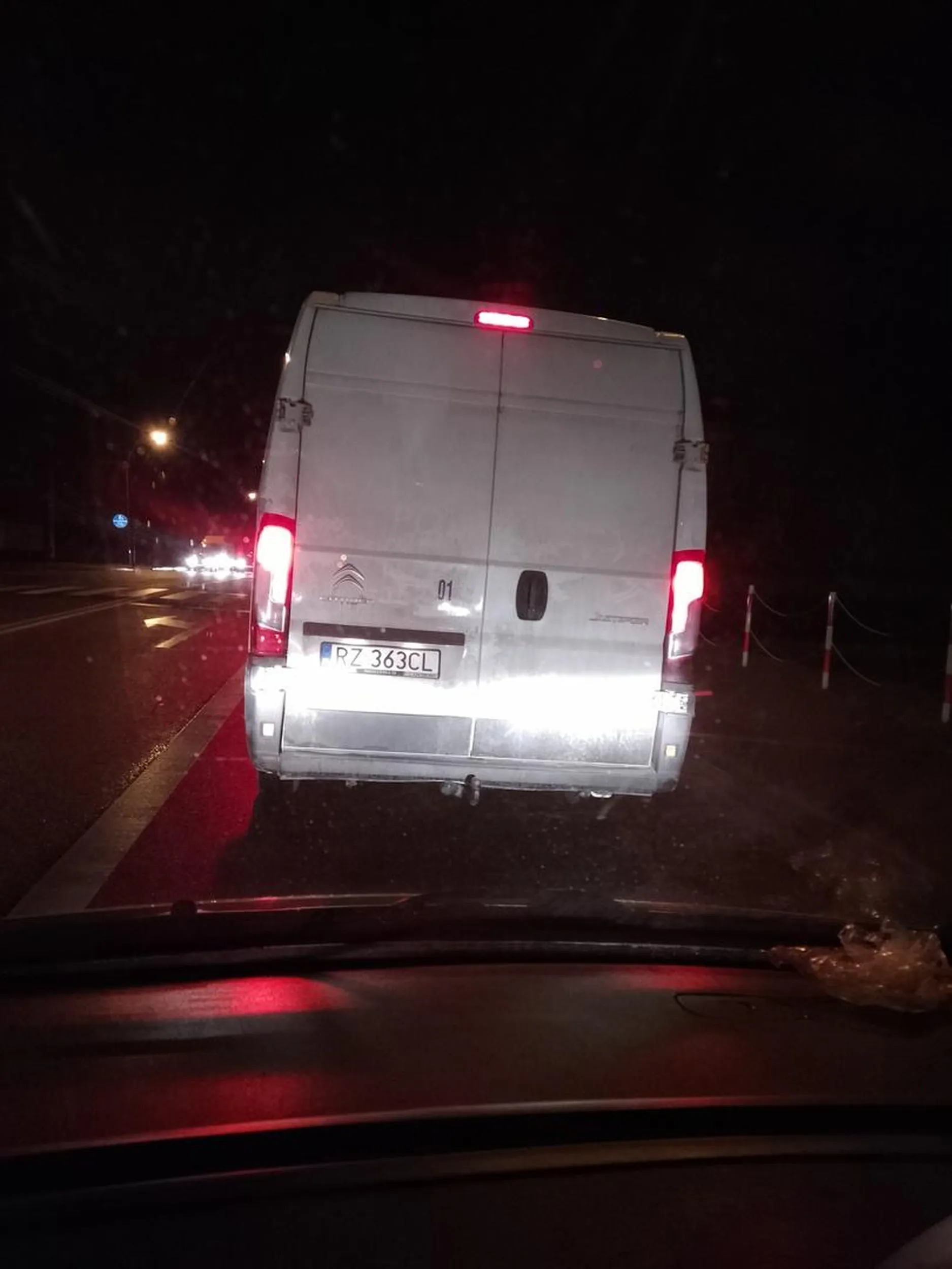 Pirat drogowy busem po 160km/h !!!