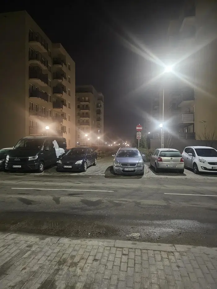 Uwaga! Quiz! Którą dziurką wjedzie straż?