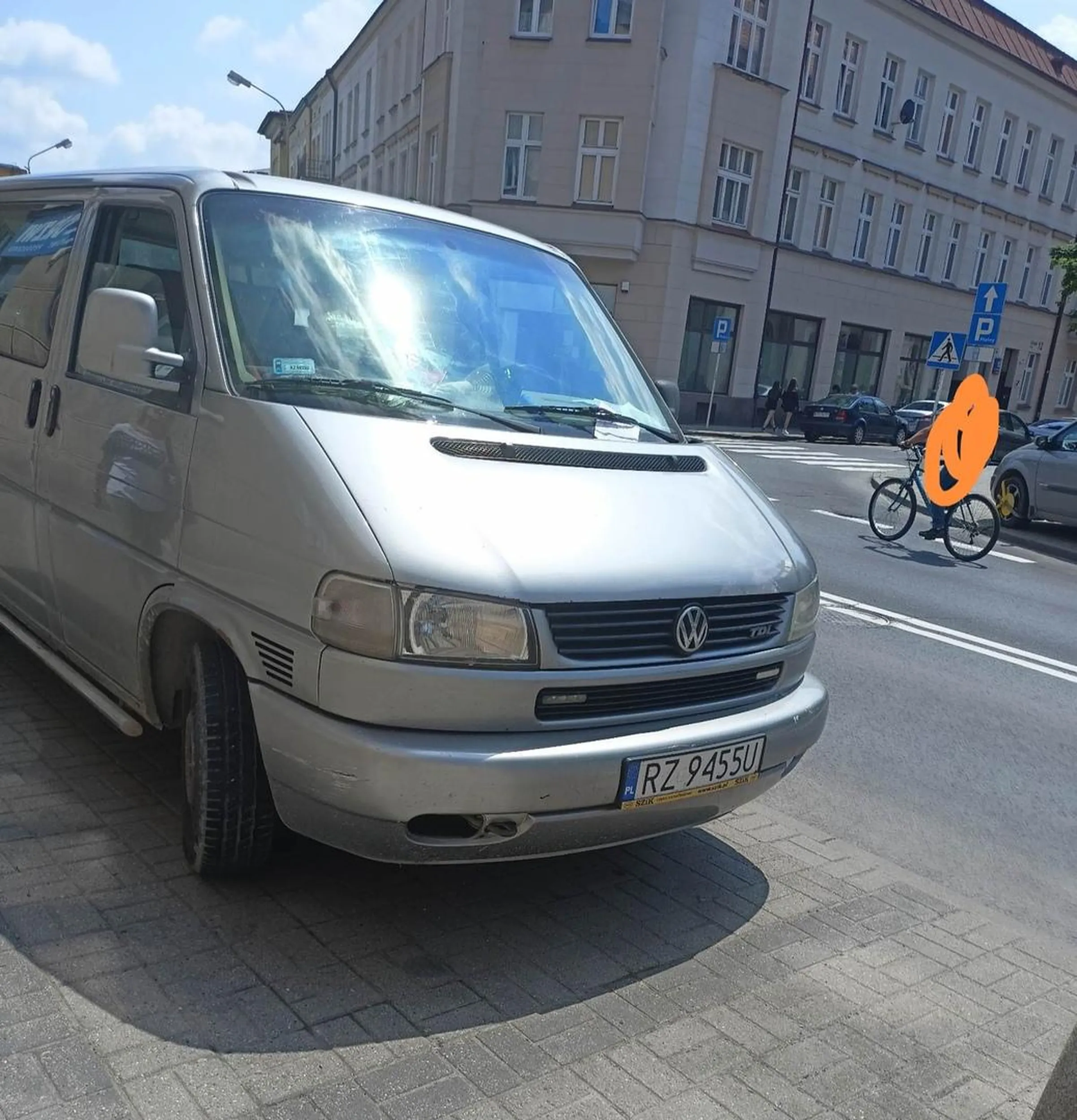 Tak to jest jak się nie potrafi prawidłowo zaparkować