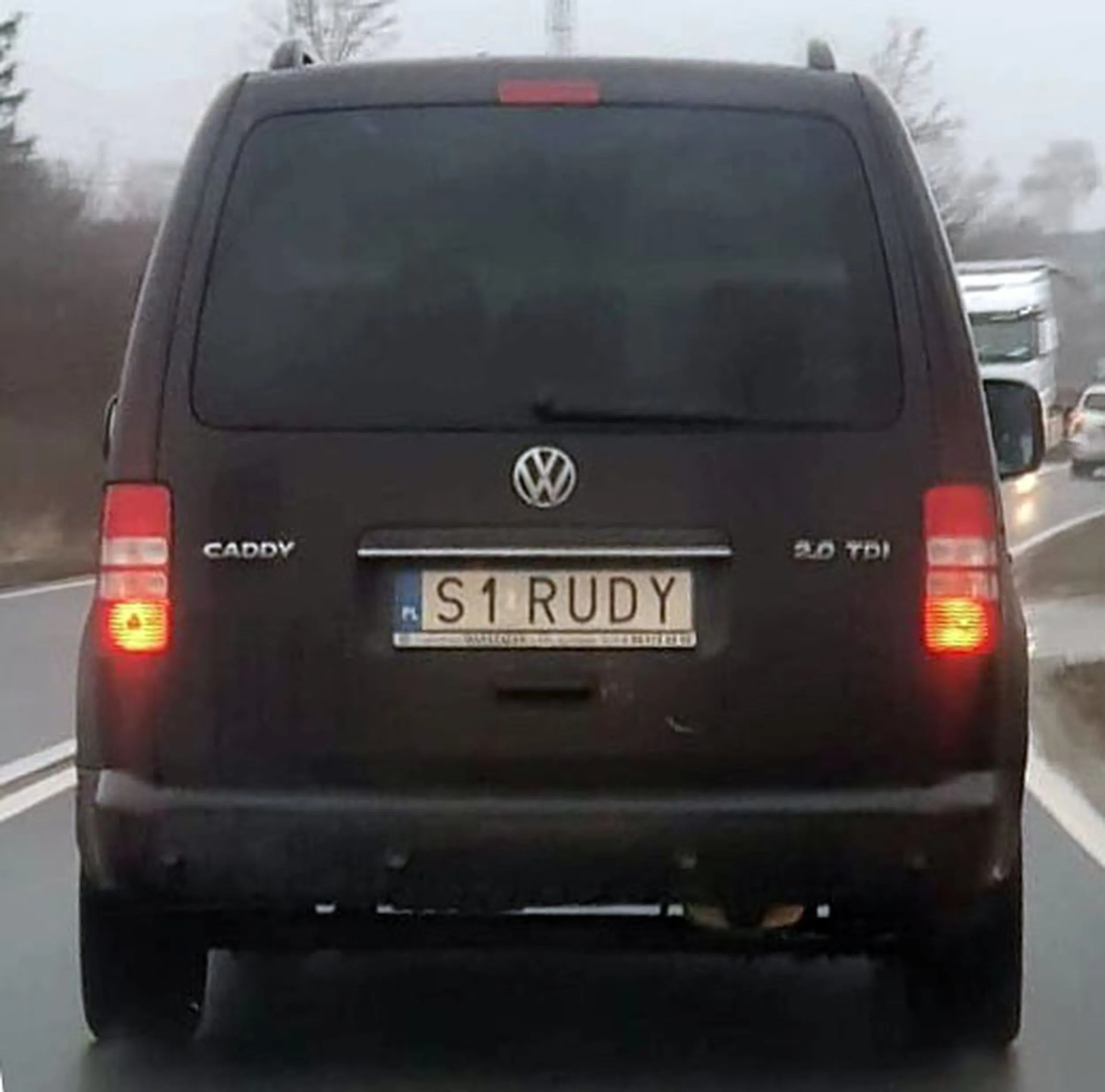 nie no fajne ale jak rejestracje zobaczłem to sam chciał bym taką mieć.