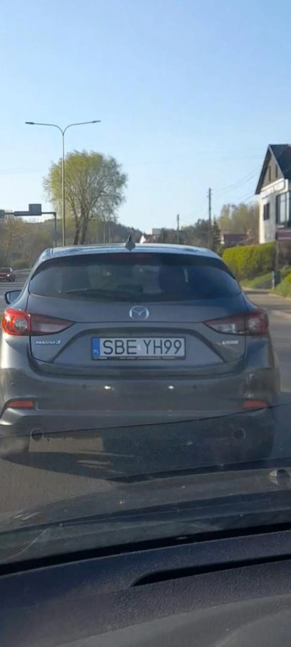 Królowa lewego pasa I mandacik nie wiesz do czego służy lewy pas