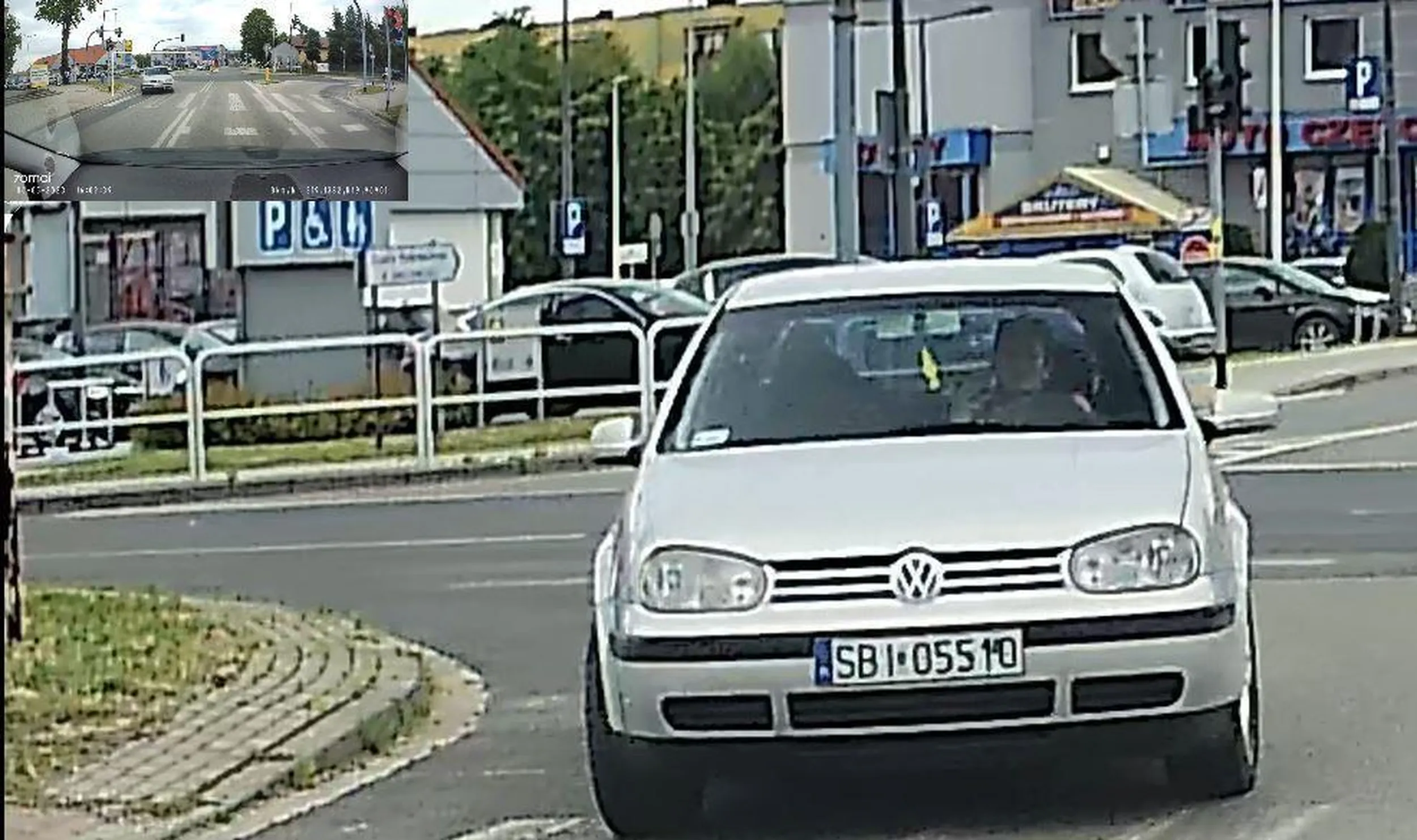 brak świateł i rozmawianie przez telefon trzymany w ręce to nie jest dobre rozwiązanie - proponuję zainwestować w zestaw głośnomówiący.
