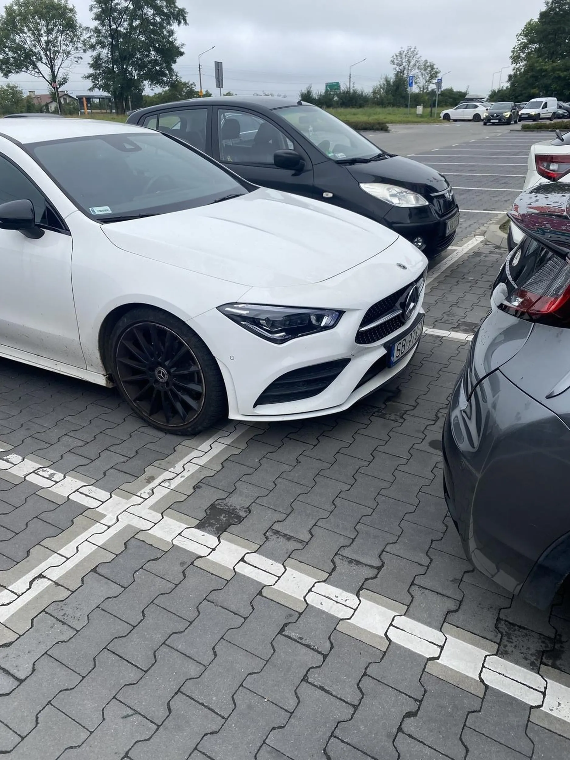 Naucz się parkować a potem poruszaj się merolem po galeriach handlowych