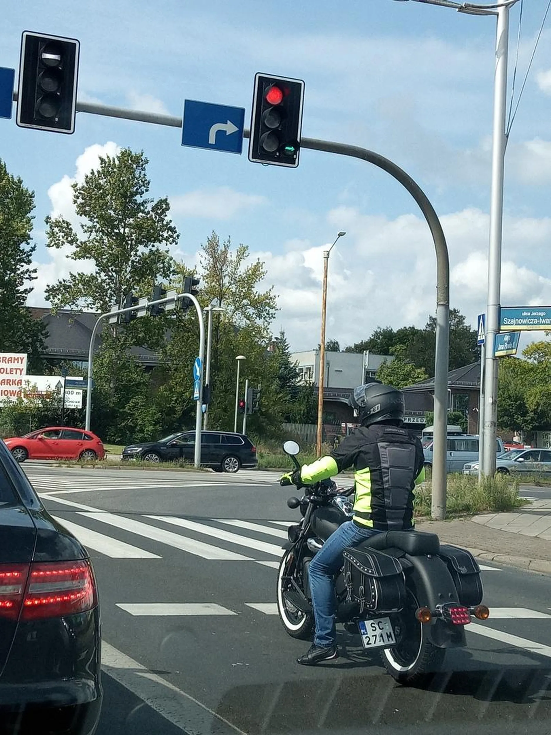 Nowy jednoosobowy autobus.