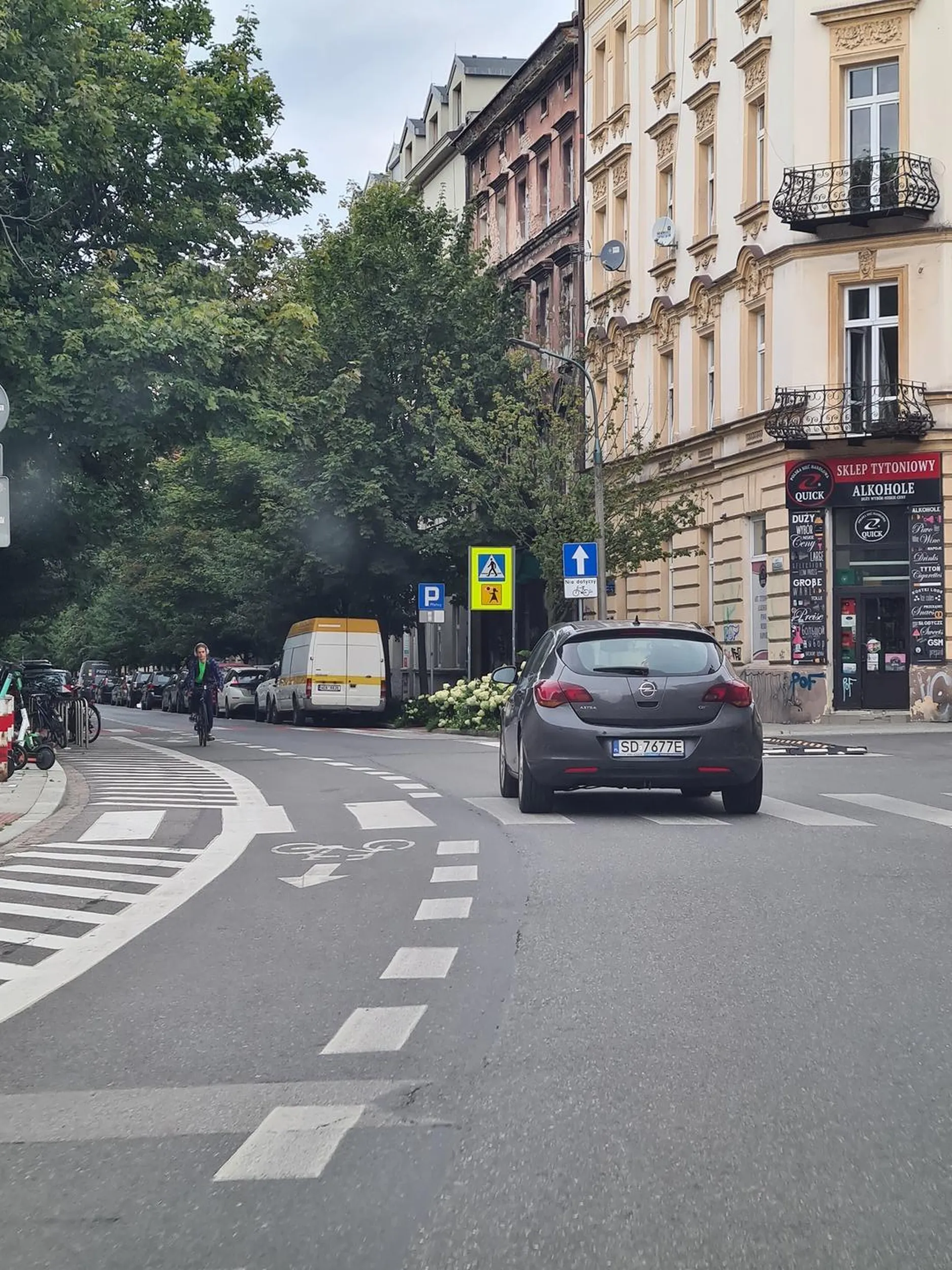 Kierowca wymusza pierwszeństwo