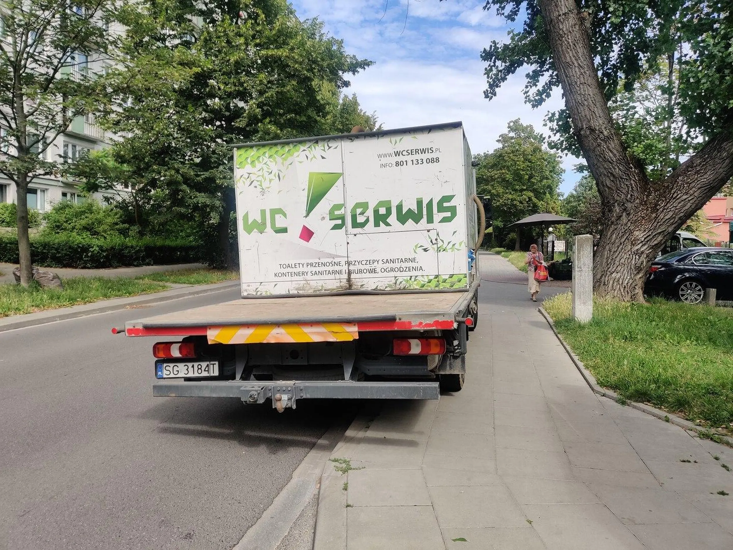 Tu obowiązuje zakaz zatrzymywania się.