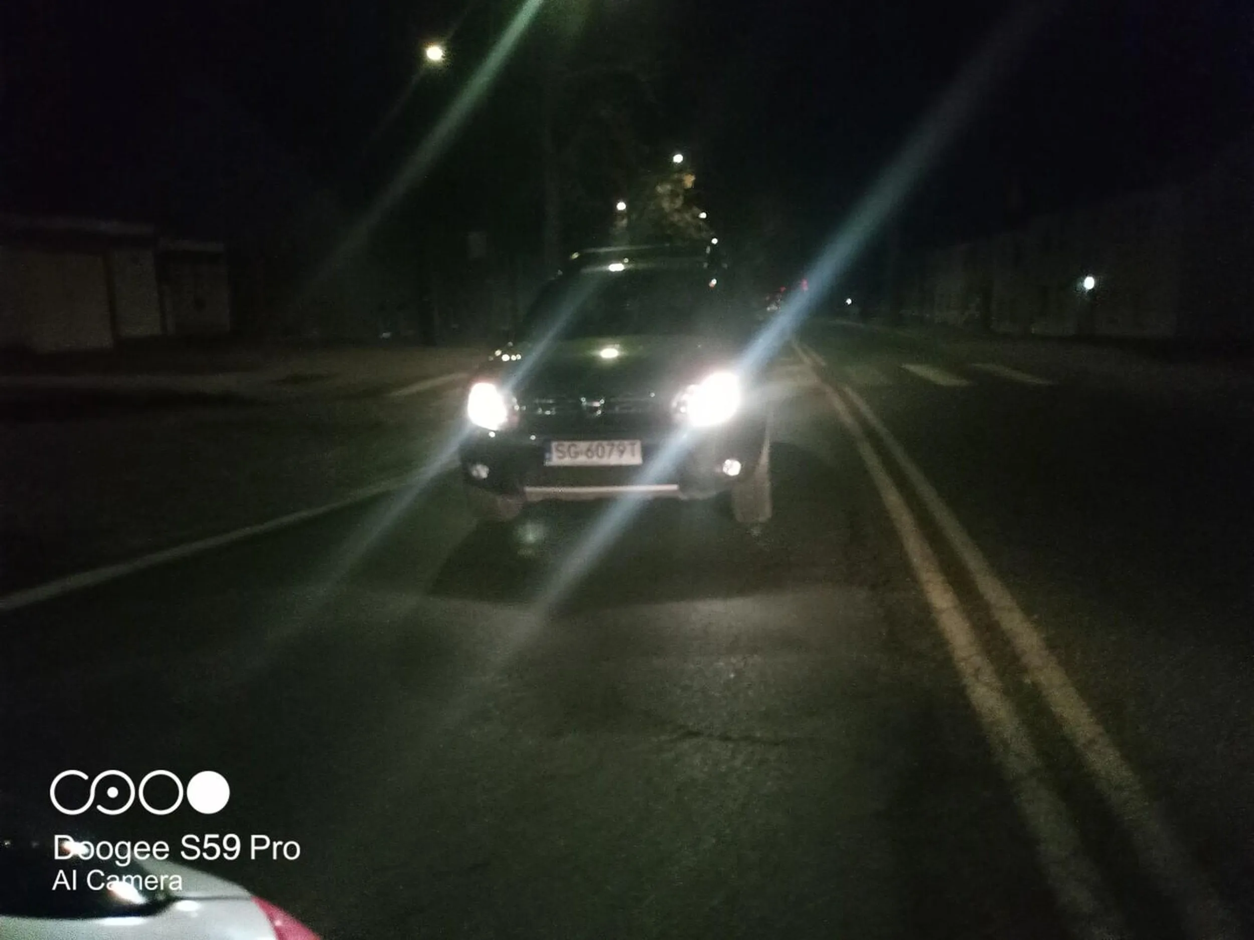 Brawa dla tego kierowcy bierze się za wyprzedzanie po czym wpierd... się przed auto gwałtownie hamuje a jak się chce go wyprzedzić to specjalnie przyspiesza (to wszystko robił mając dziecko na miejscu pasażera)