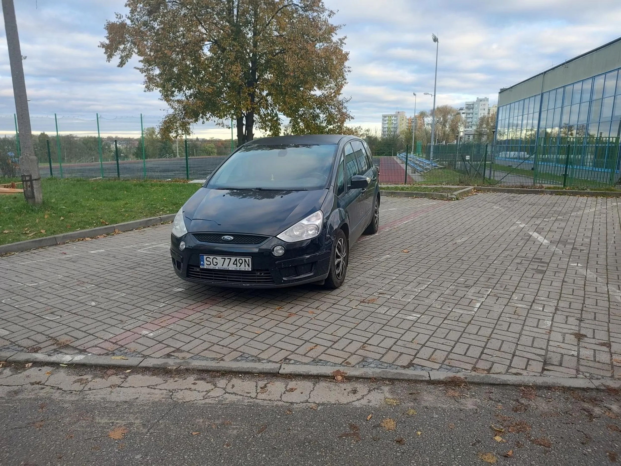 Mistrz parkowania . Wygrane prawo jazdy w leysach.