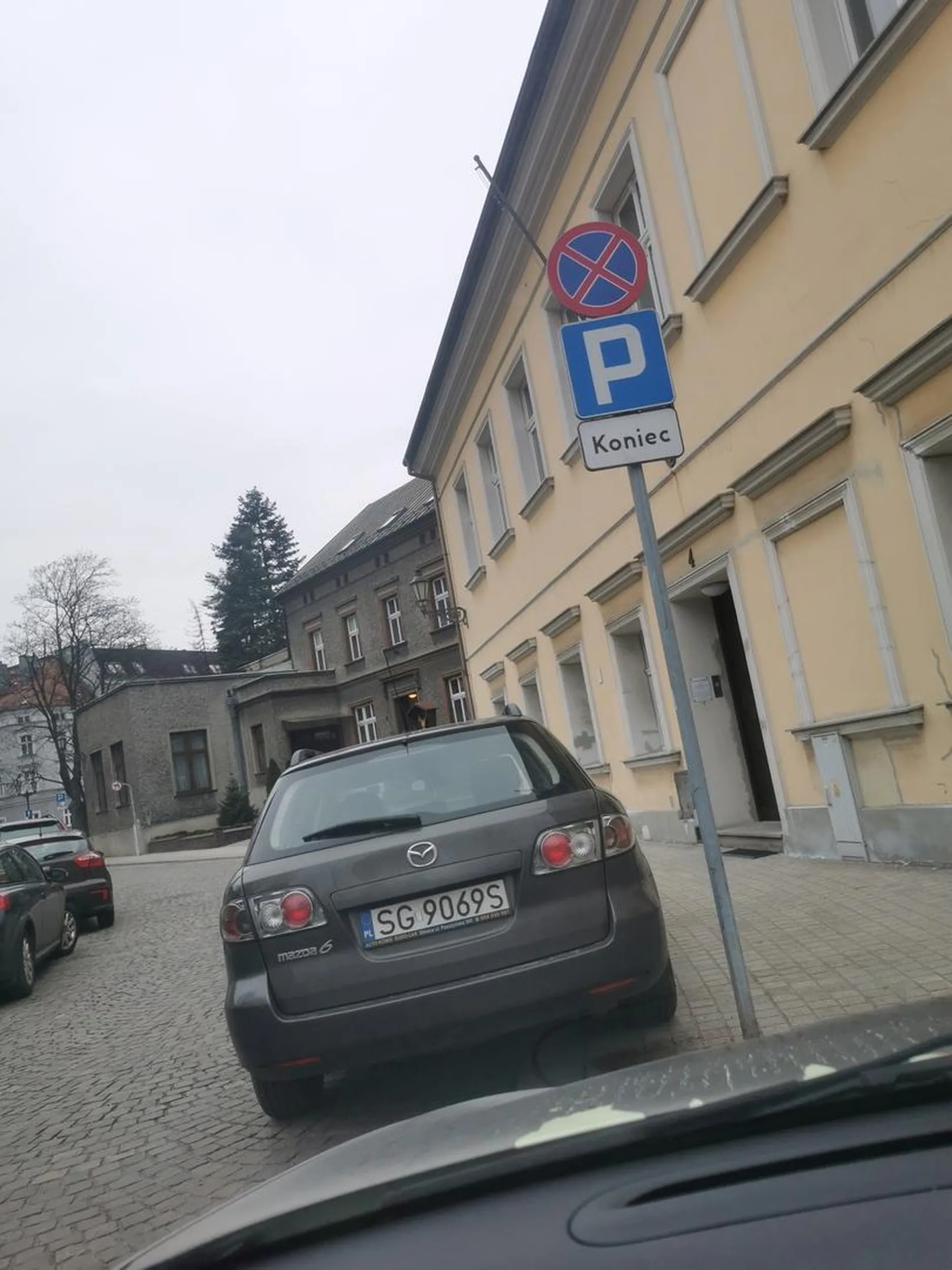 Parkowanie na zakazie