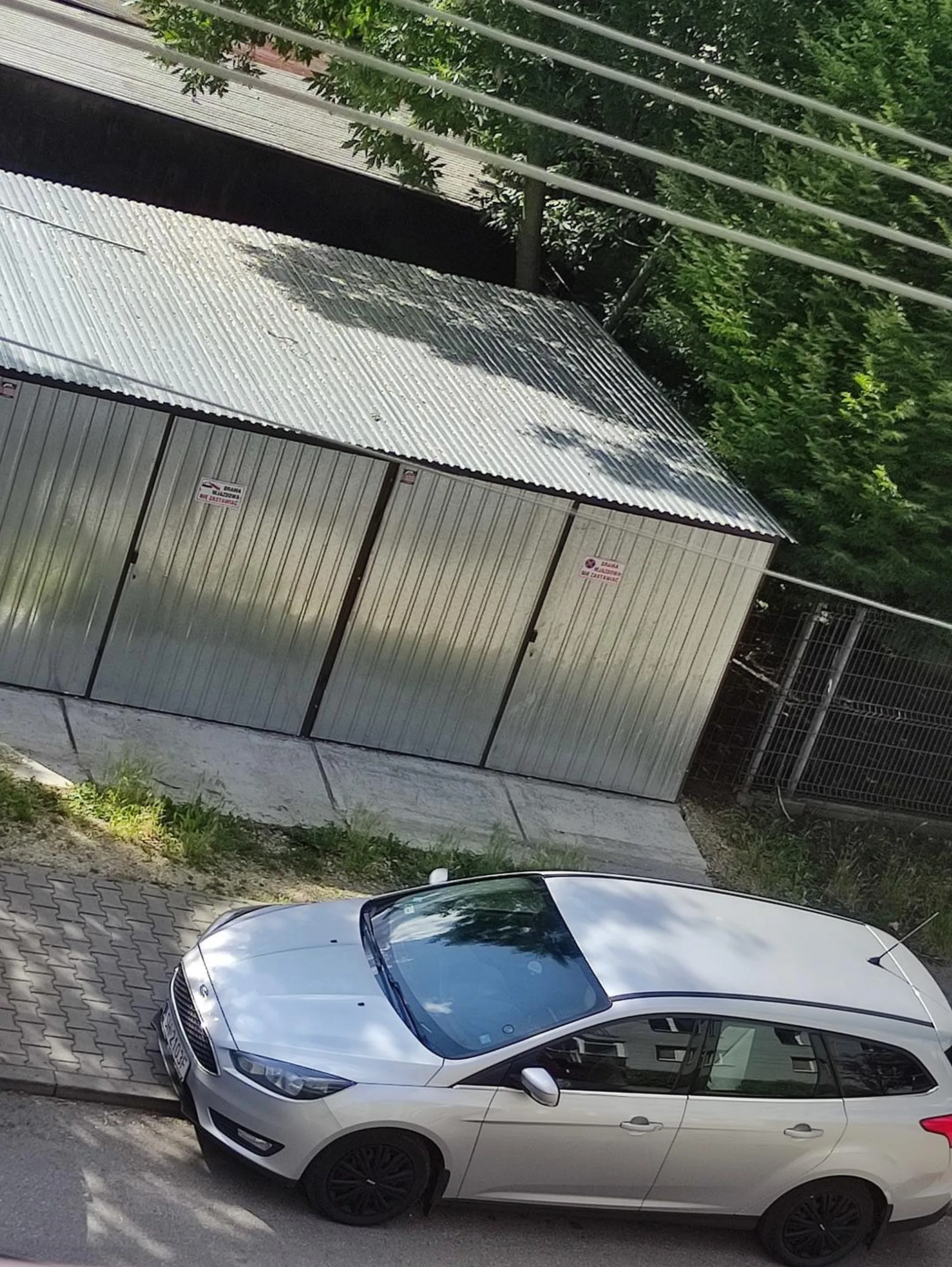 Z parkowaniem problemy, z czytaniem problemy, ciekawe z czym jeszcze je masz, nie pozdrawiam