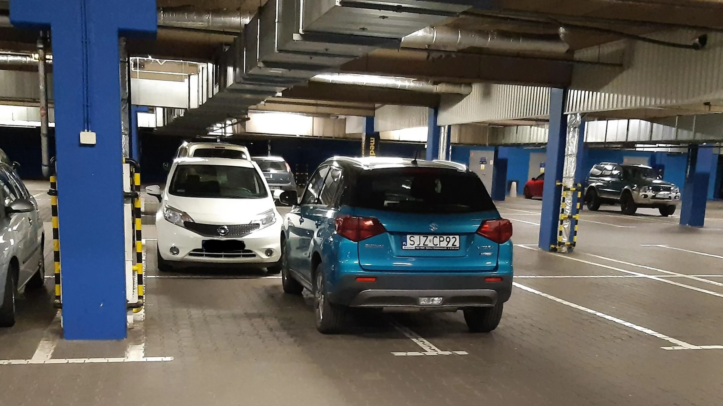 Mistrz parkowania...