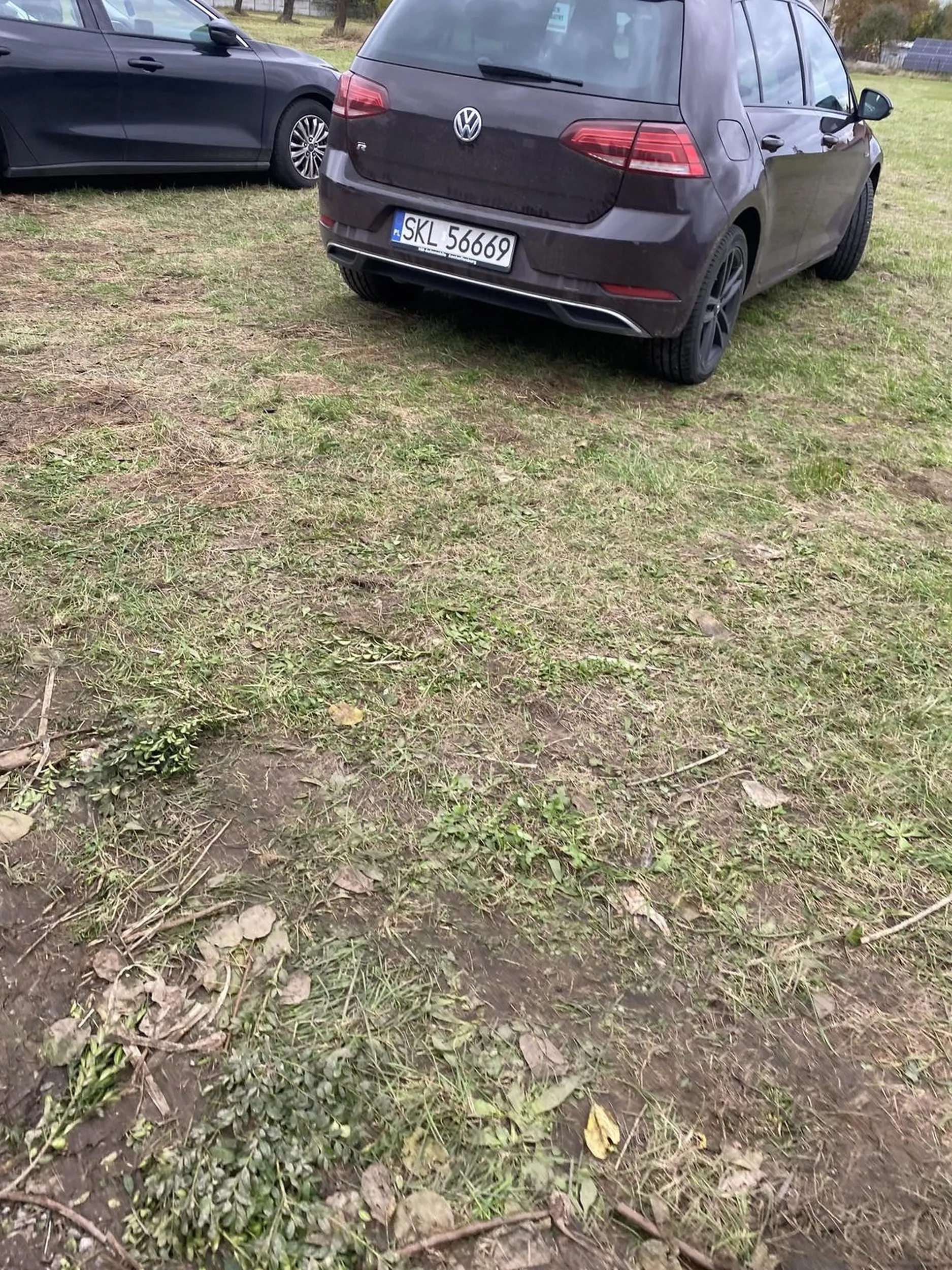 Parkuje na terenie prywatnym