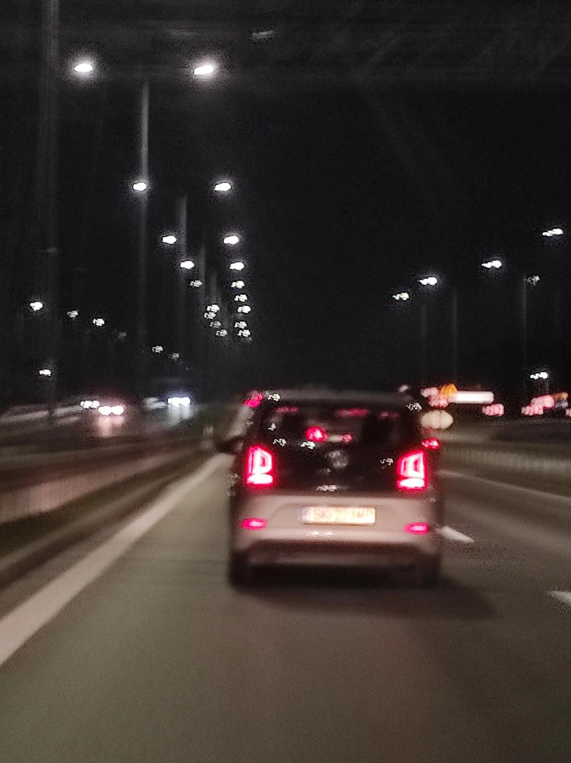 Naucz się jeździc ukraińska dzi*ko. Sprawa zgłoszona na policję. Ucieczka z miejsca zdarzenia.