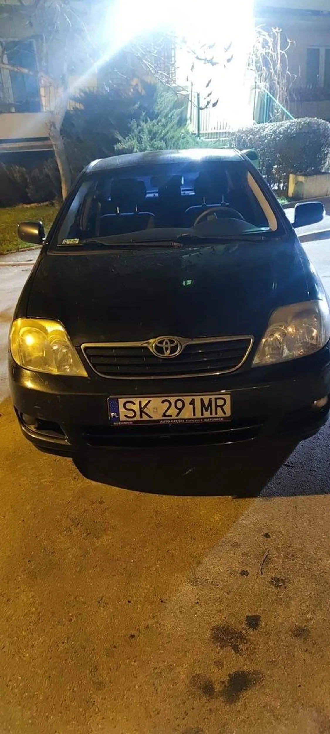 Karny kut…. Za parkowanie na środku drogi