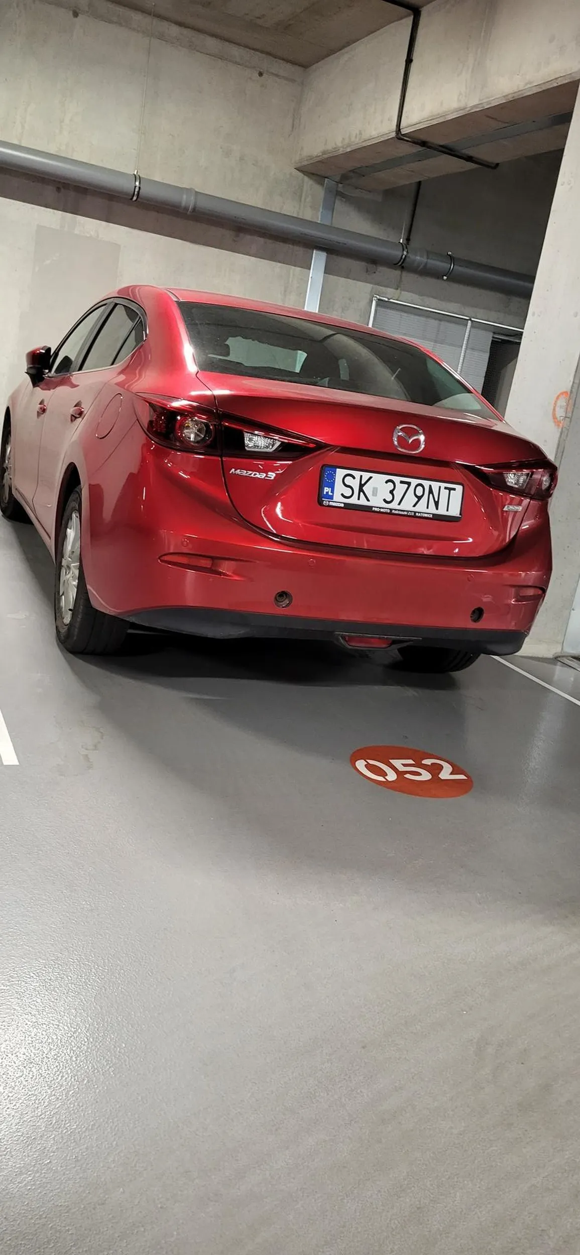 Zajmuję nie swoje miejsca parkingowe. Cebula mocna.